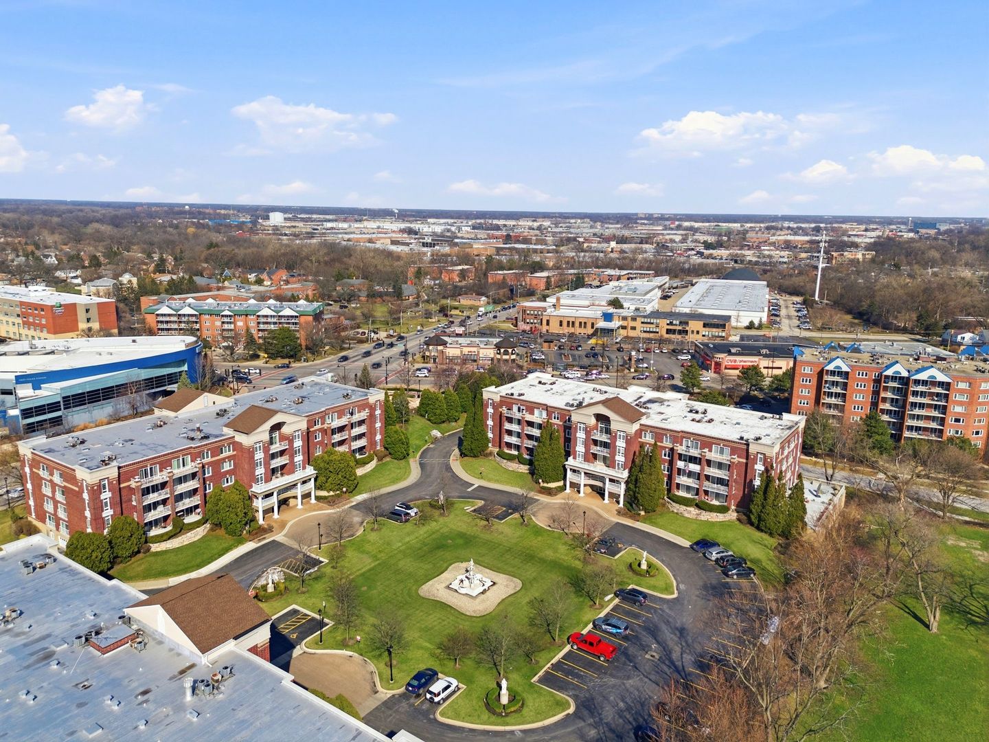 7011 W Touhy Avenue #205, Niles, IL 60714