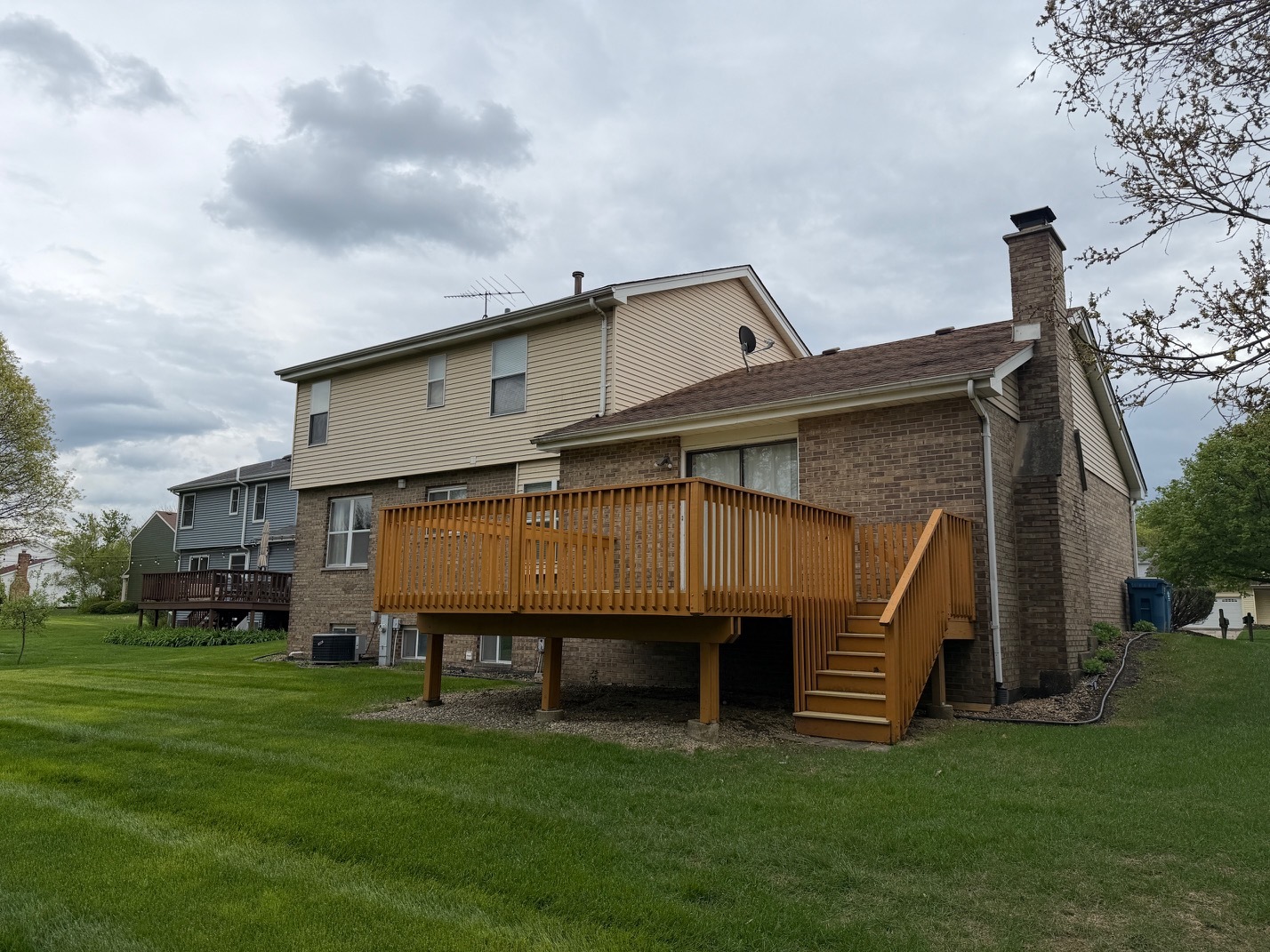 1724 Hall Place, Downers Grove, IL 60516