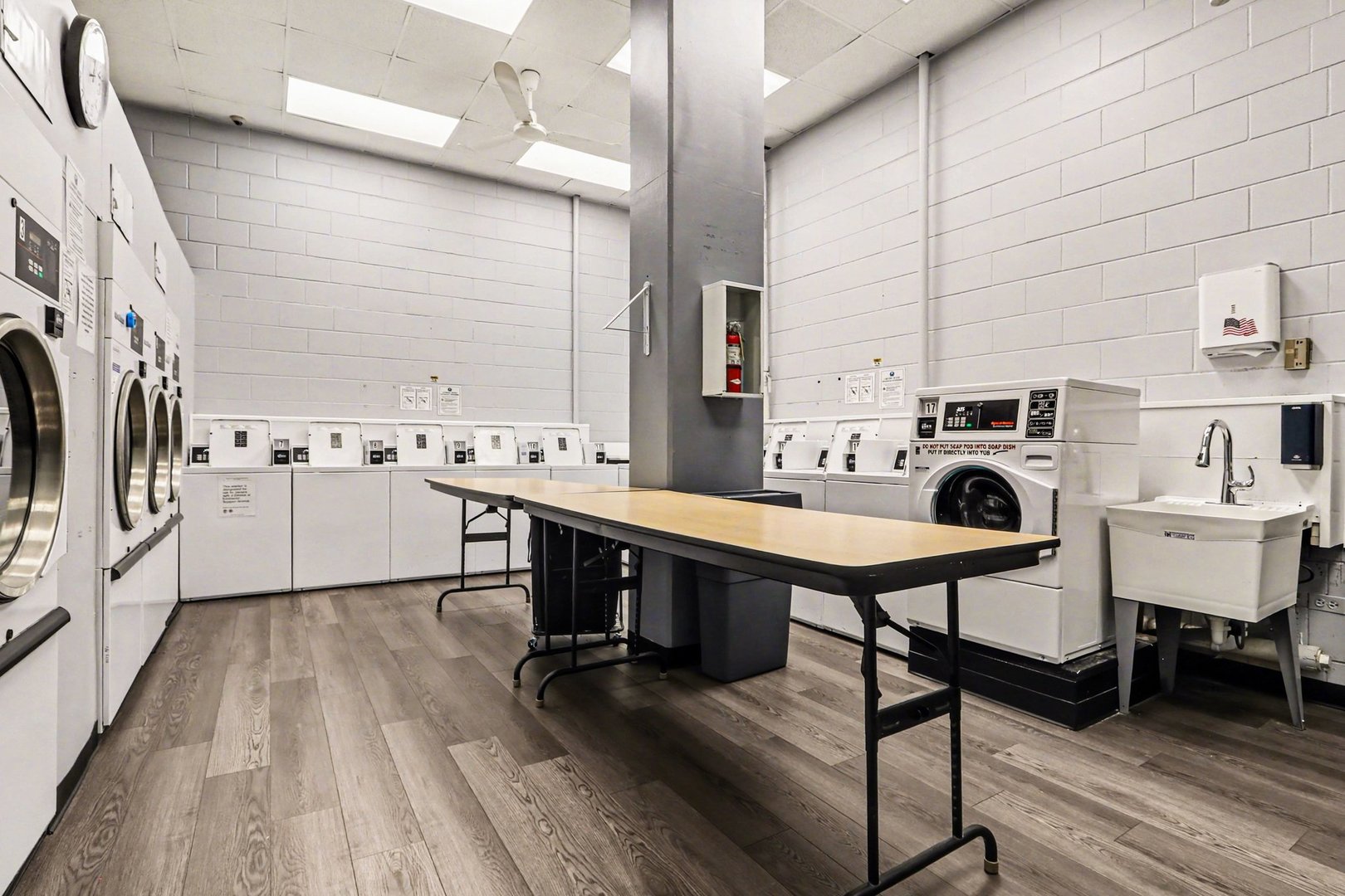 20 N Tower Road #4C, Oak Brook, IL 60523