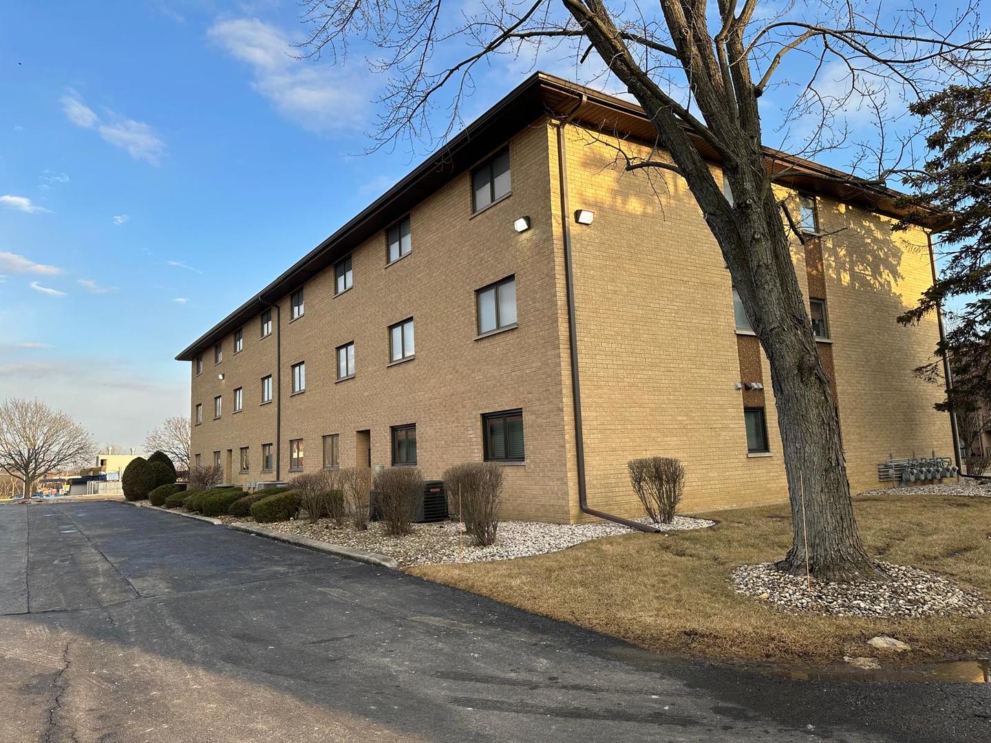 7304 Evergreen Drive #2B, Orland Park, IL 60462