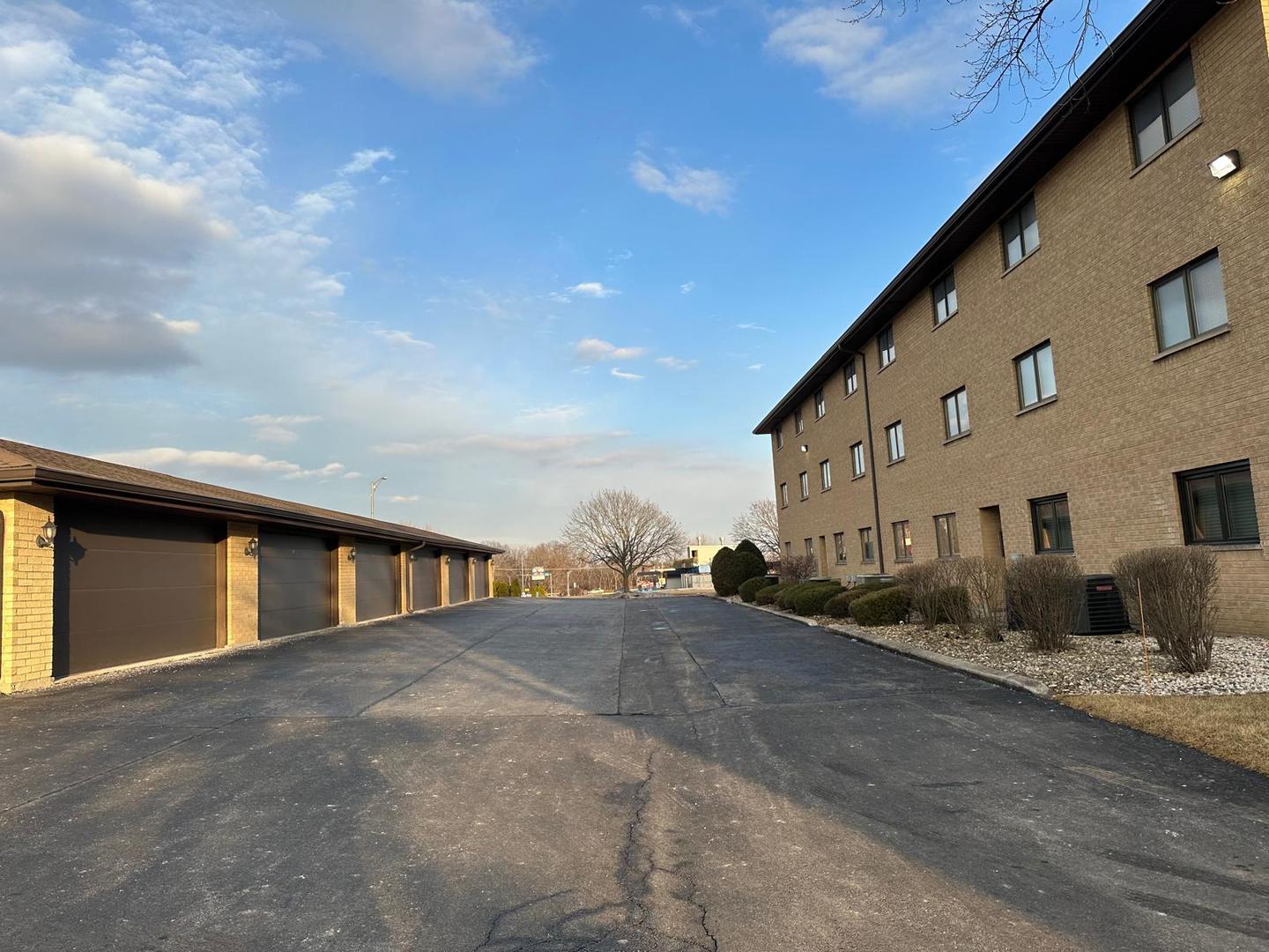 7304 Evergreen Drive #2B, Orland Park, IL 60462