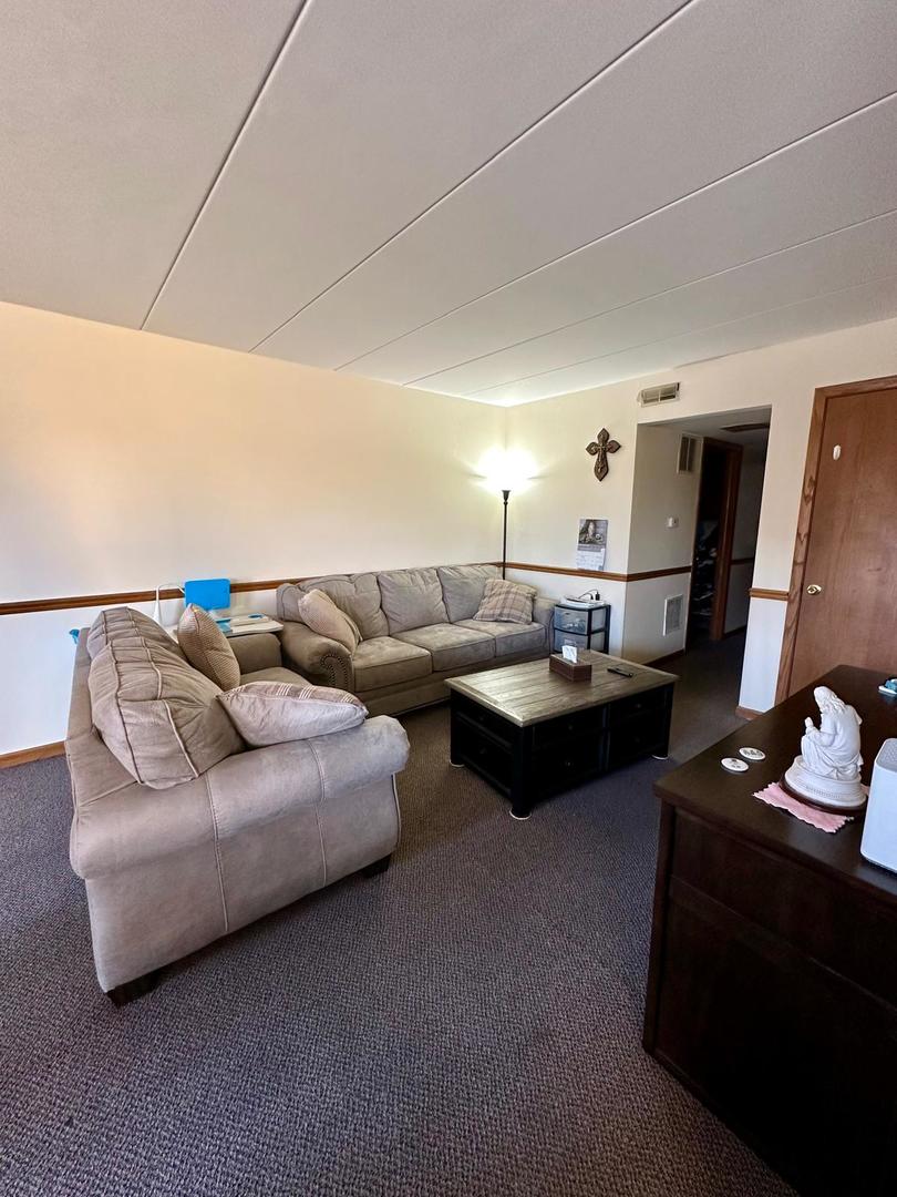 7304 Evergreen Drive #2B, Orland Park, IL 60462