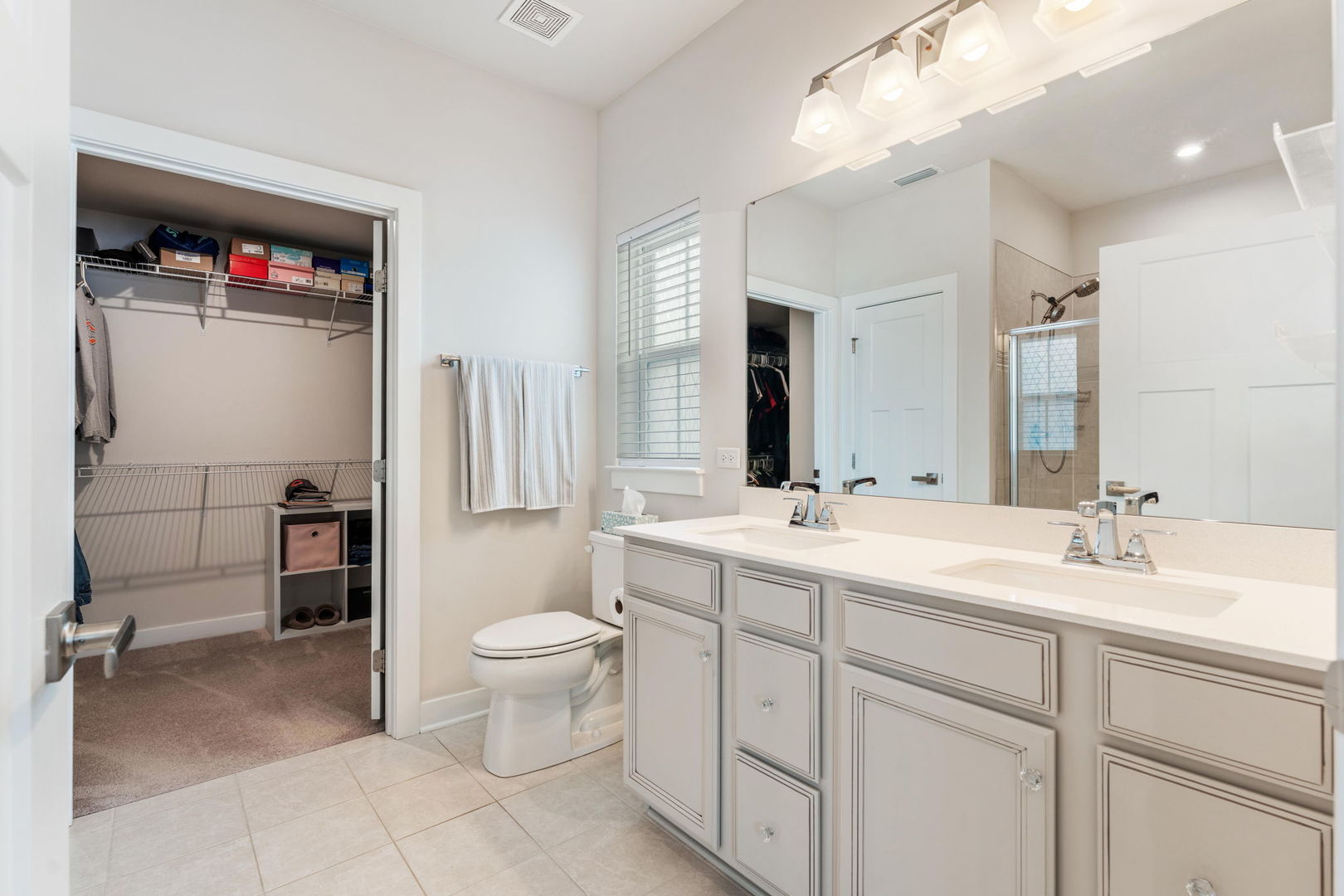 3694 Reddington Circle, Elgin, IL 60124