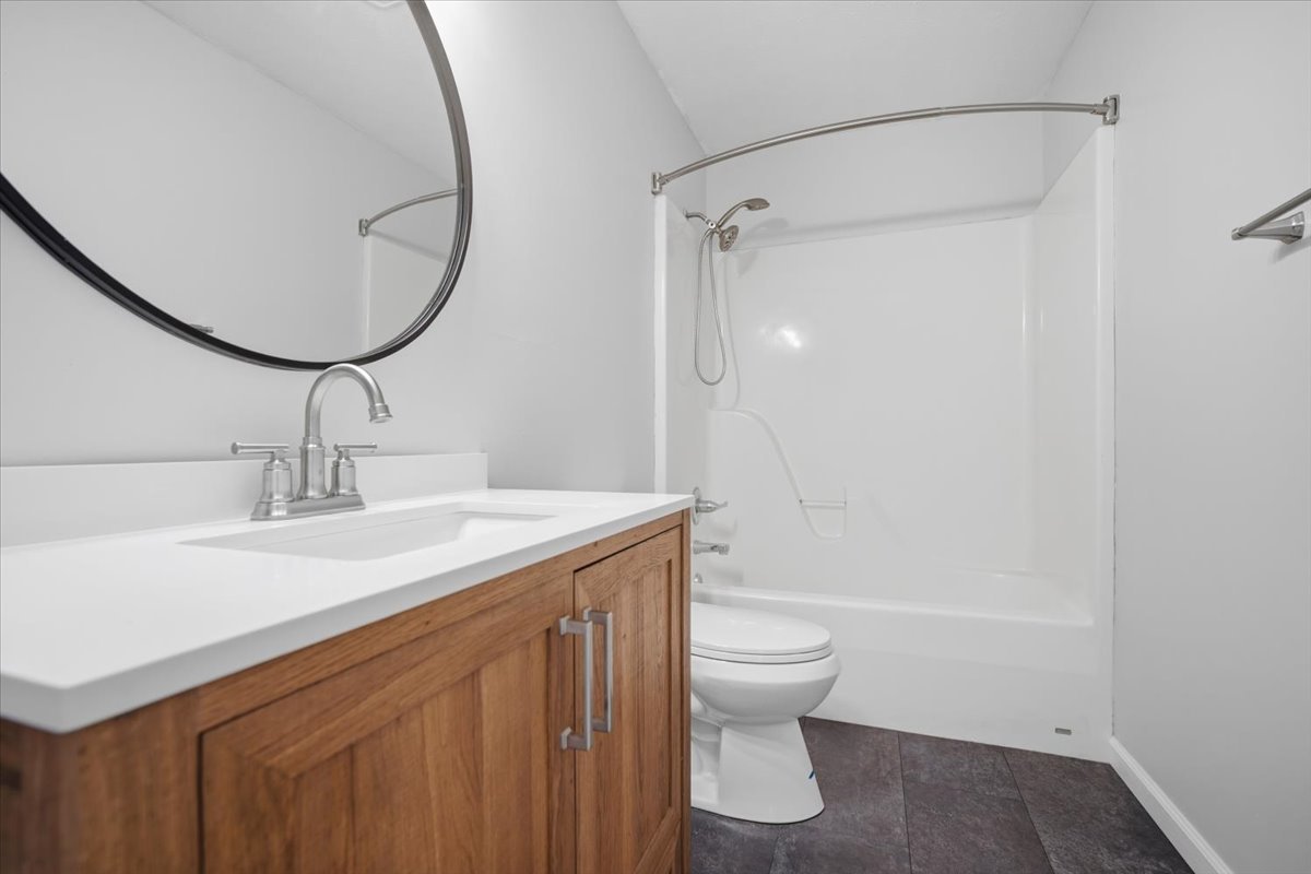 1308 Beacon Hill Court, Normal, IL 61761