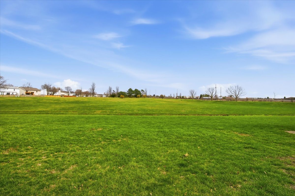 1308 Beacon Hill Court, Normal, IL 61761