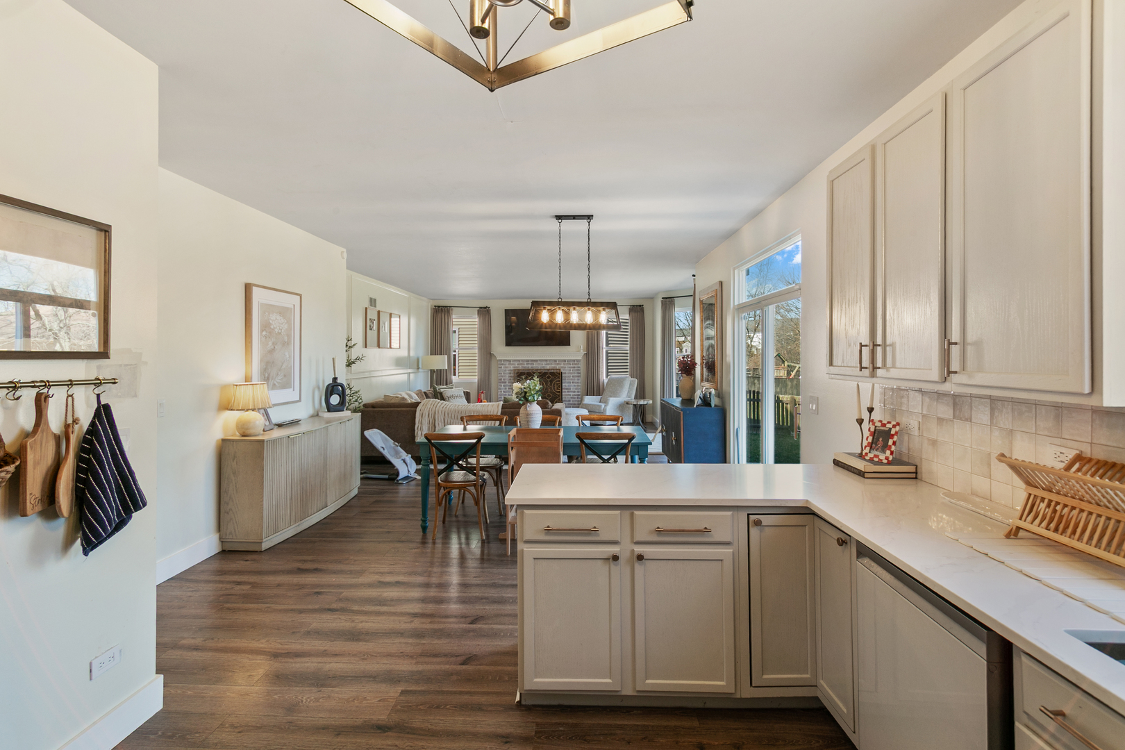 918 Neufairfield Drive, Joliet, IL 60432