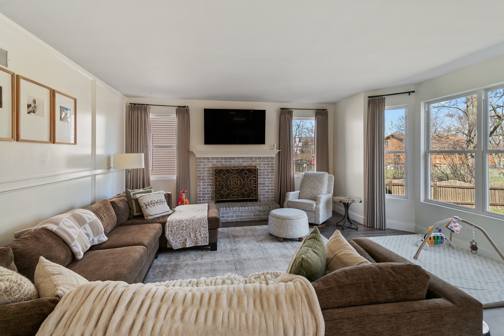 918 Neufairfield Drive, Joliet, IL 60432