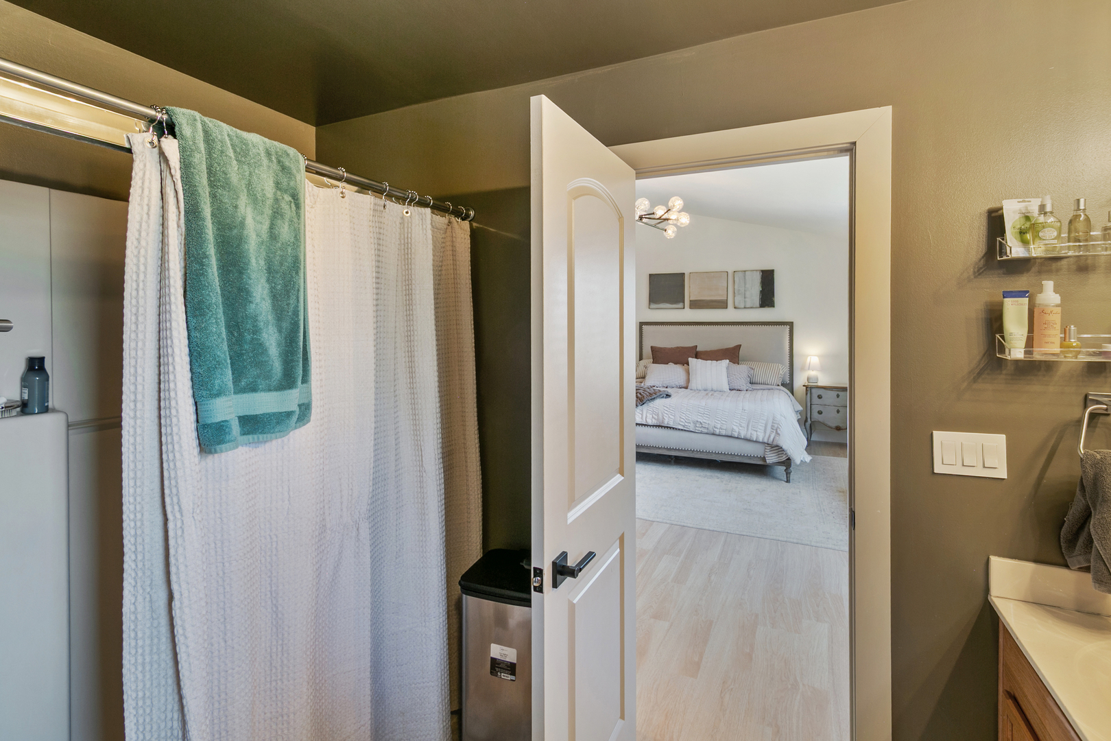 918 Neufairfield Drive, Joliet, IL 60432