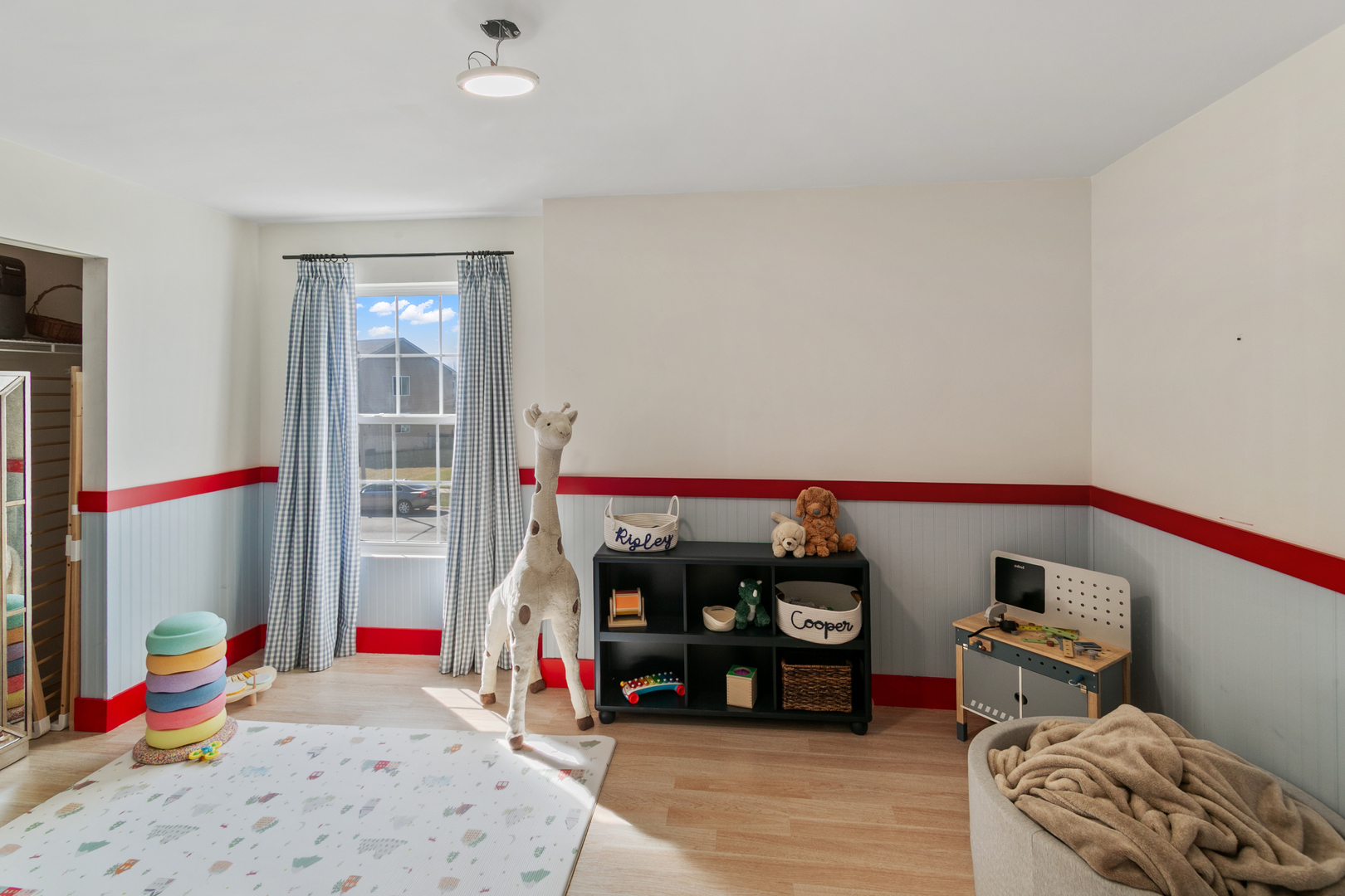 918 Neufairfield Drive, Joliet, IL 60432