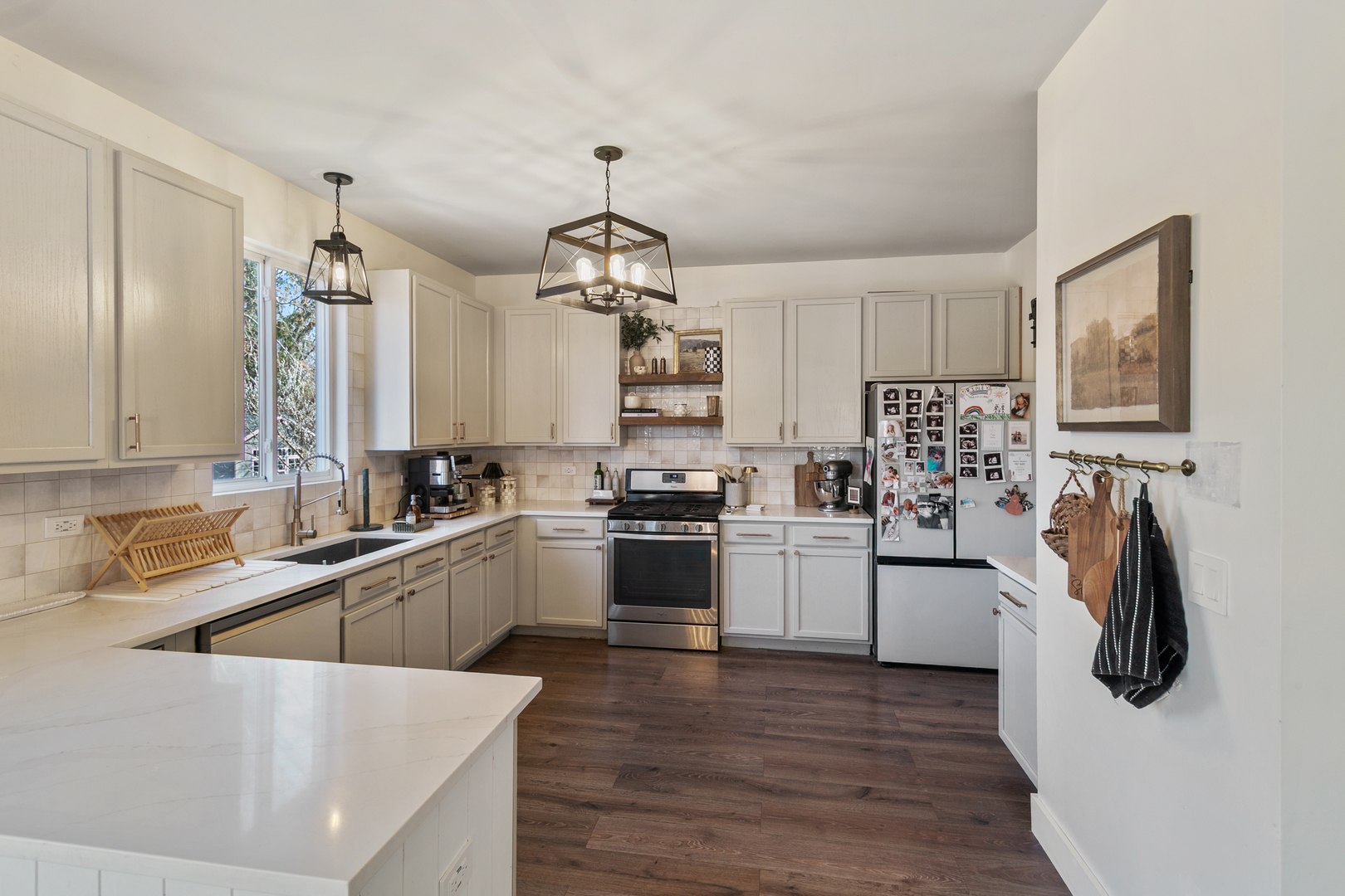 918 Neufairfield Drive, Joliet, IL 60432