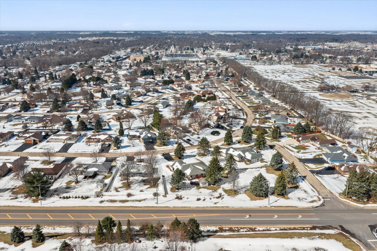 6629 Swansdown Road, Loves Park, IL 61111