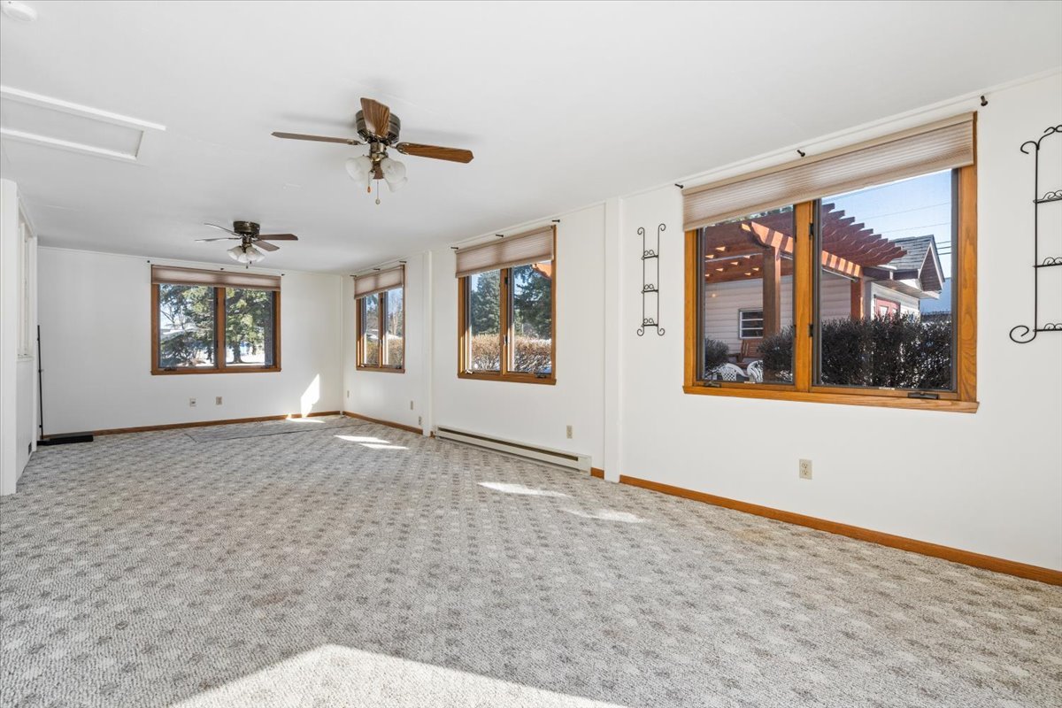 6629 Swansdown Road, Loves Park, IL 61111