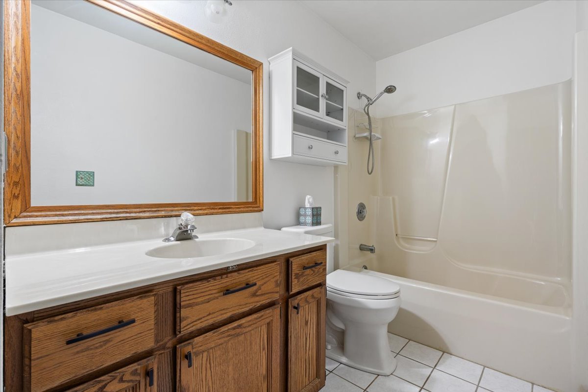 6629 Swansdown Road, Loves Park, IL 61111