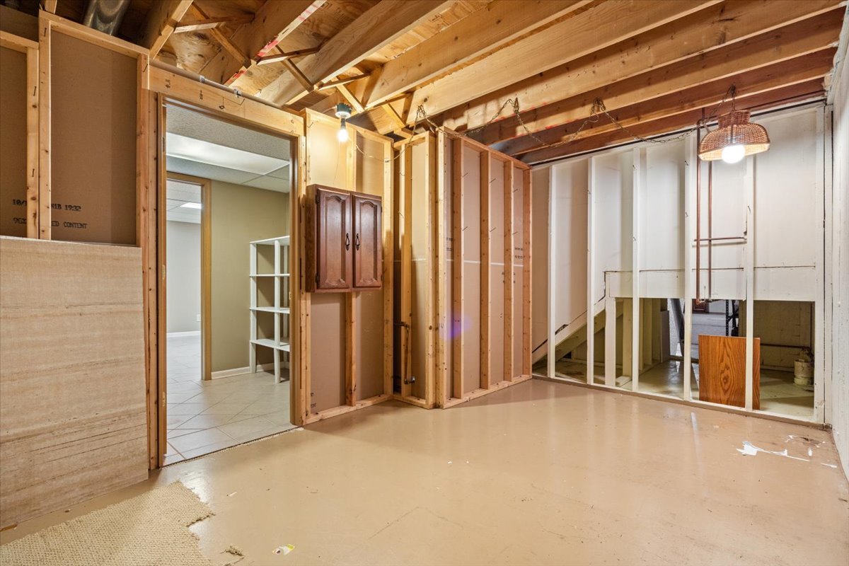 6629 Swansdown Road, Loves Park, IL 61111