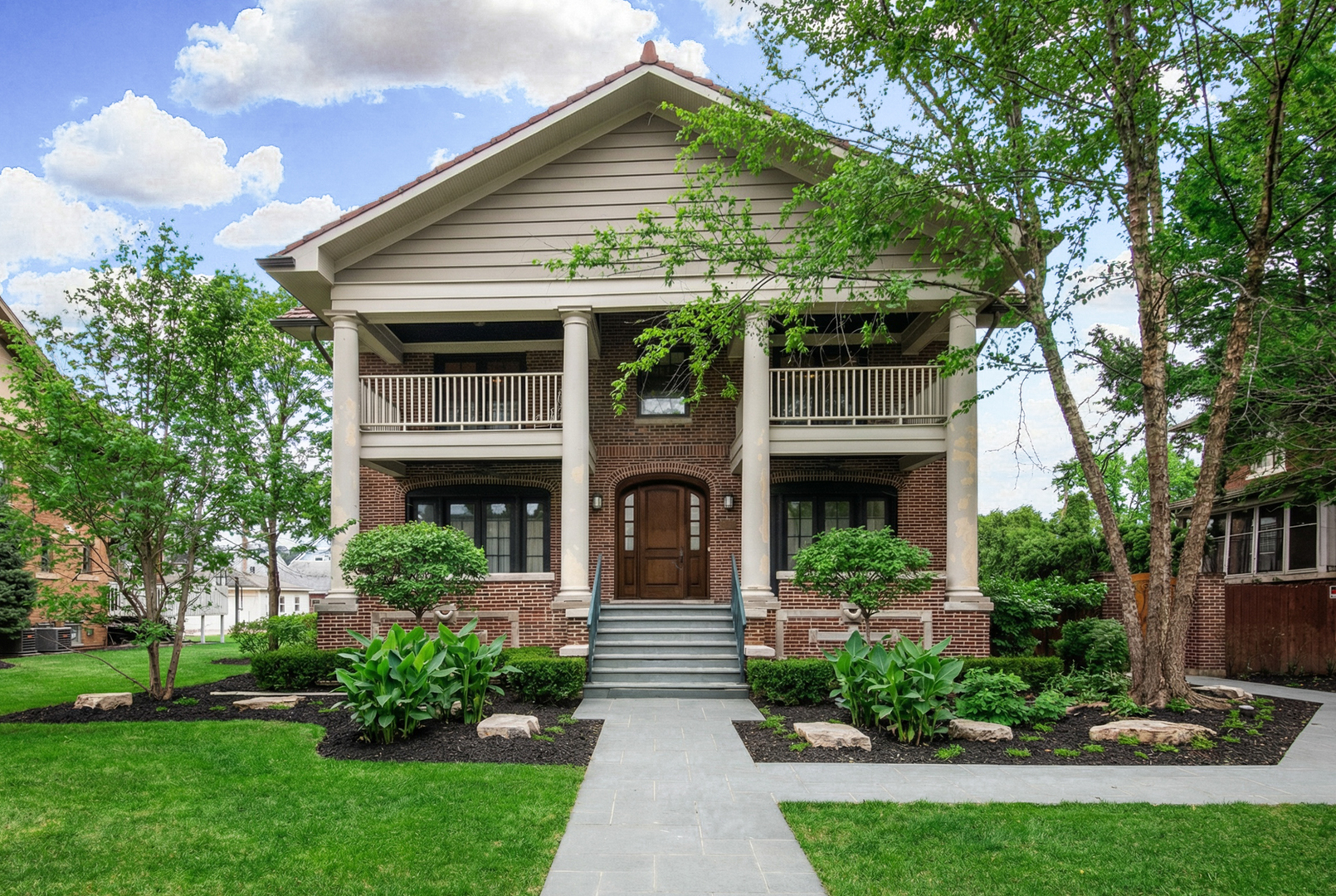 711 Jackson Avenue, River Forest, IL 60305