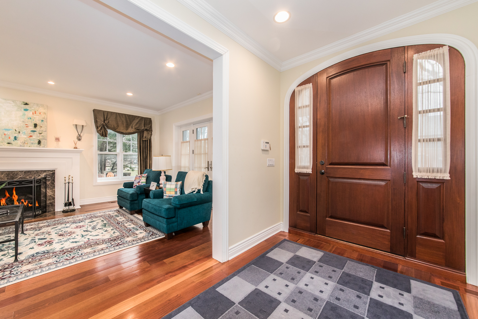 711 Jackson Avenue, River Forest, IL 60305