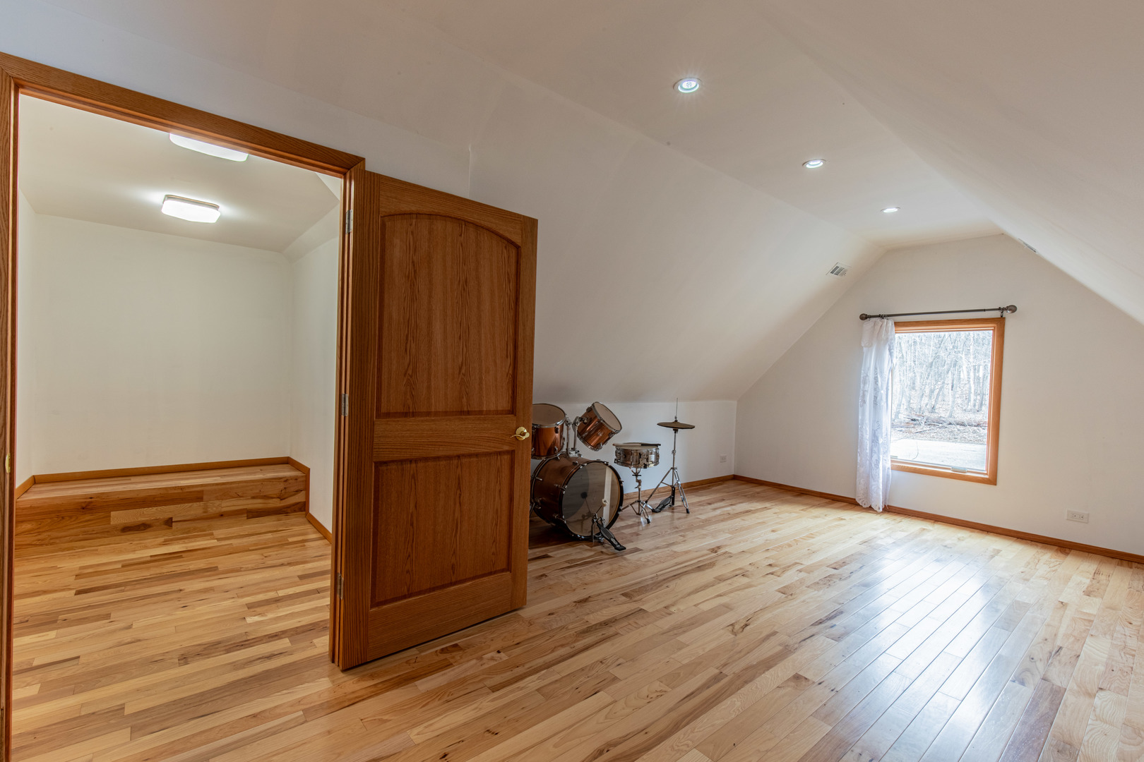 60 Fair Oaks Drive, Putnam, IL 61560