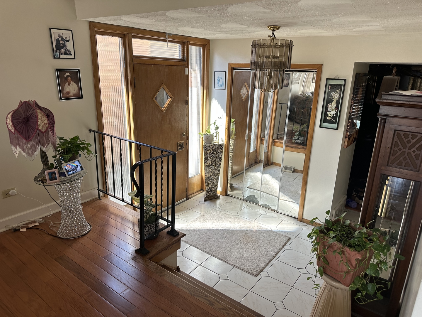 8220 S Mozart Street, Chicago, IL 60652