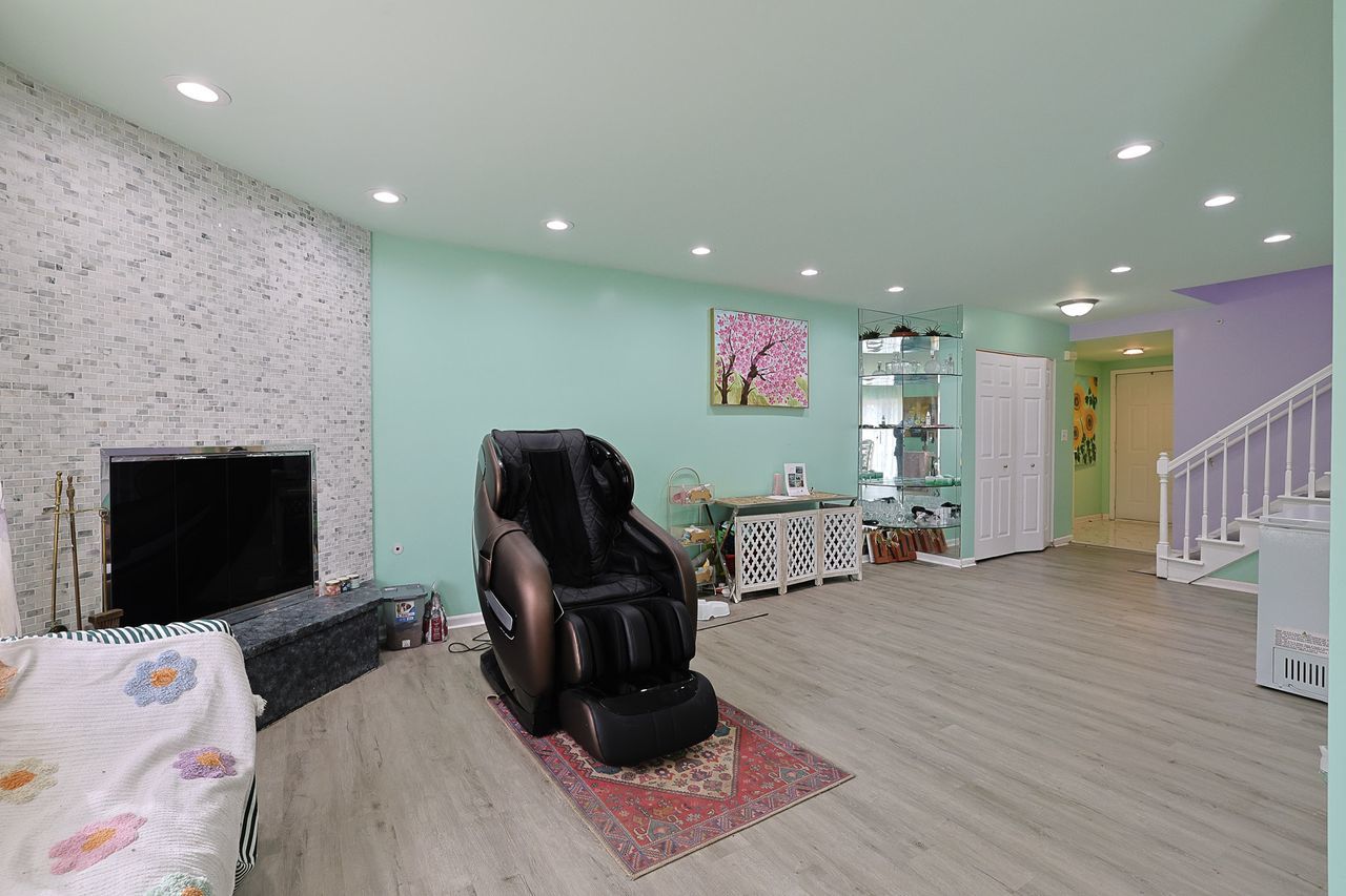 1803 Koehling Road, Northbrook, IL 60062