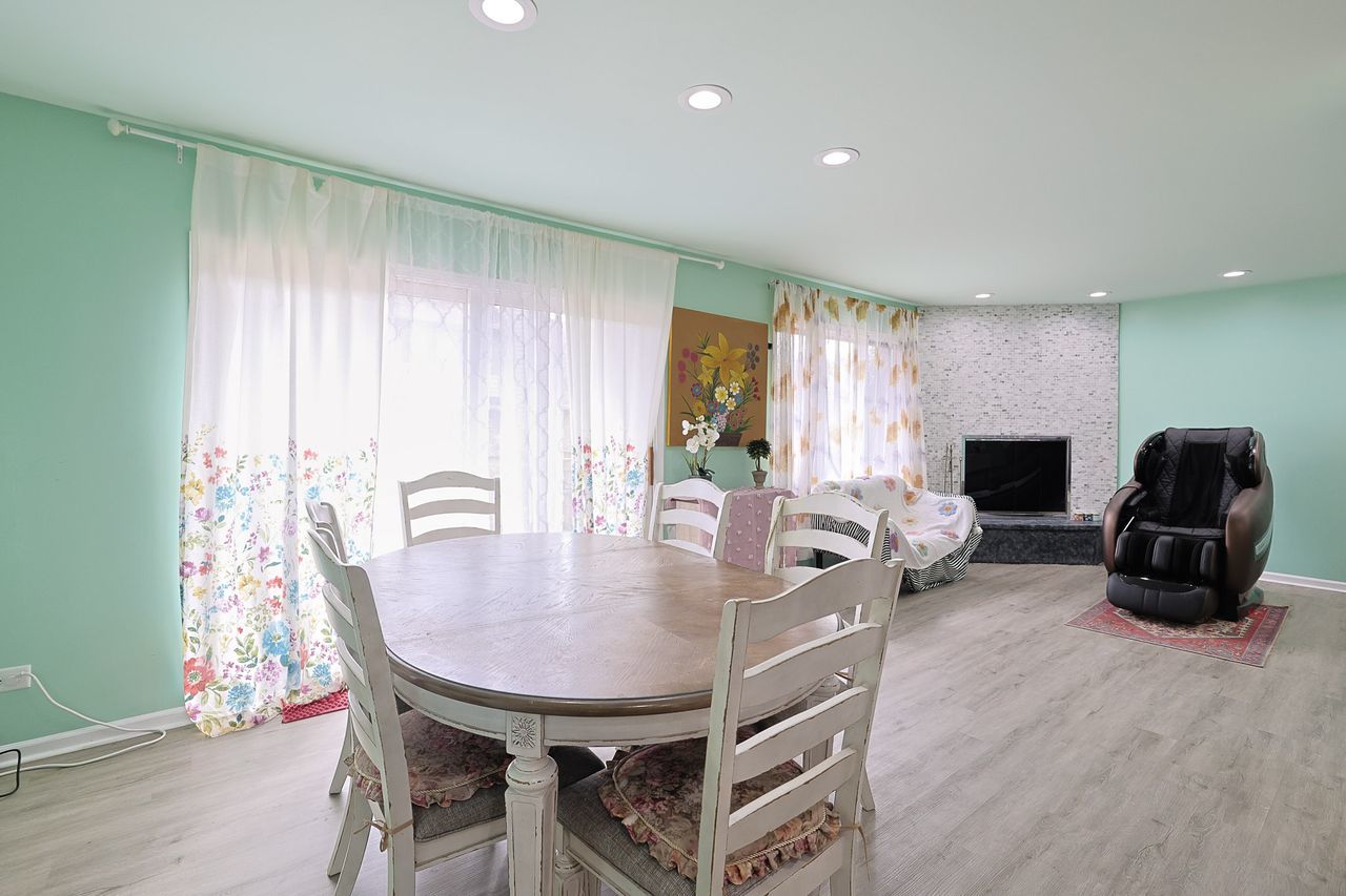 1803 Koehling Road, Northbrook, IL 60062