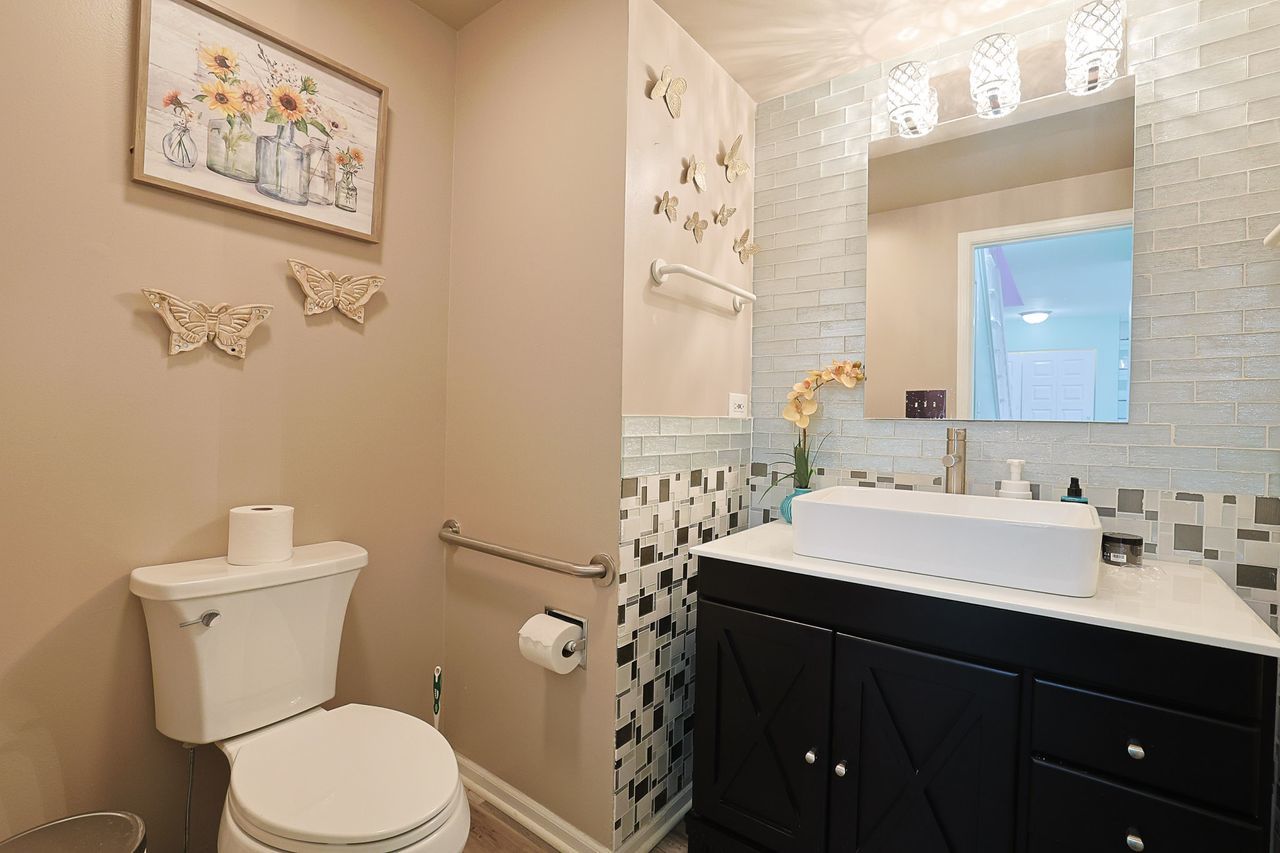 1803 Koehling Road, Northbrook, IL 60062