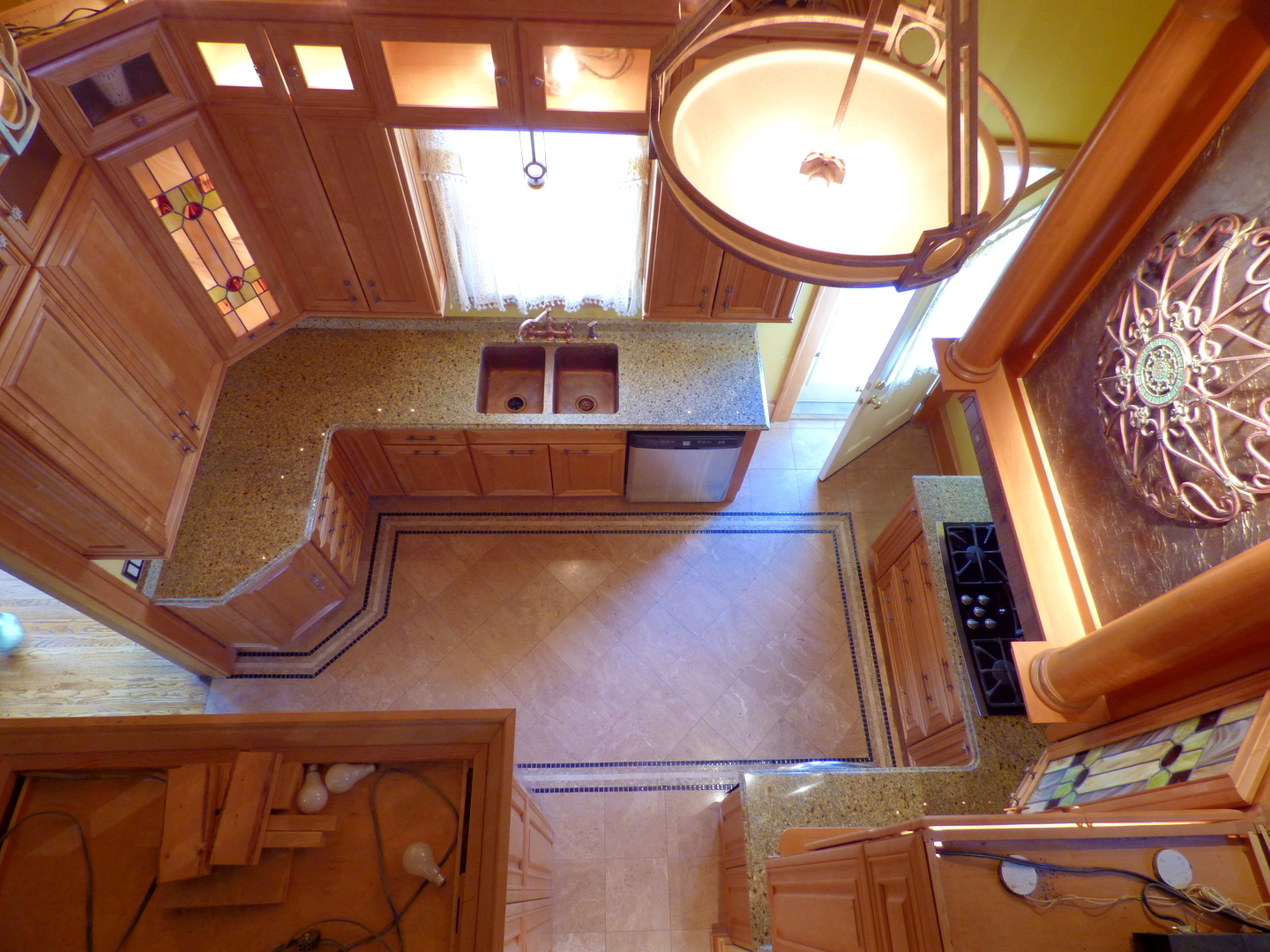 121 Monroe Avenue, Elgin, IL 60123