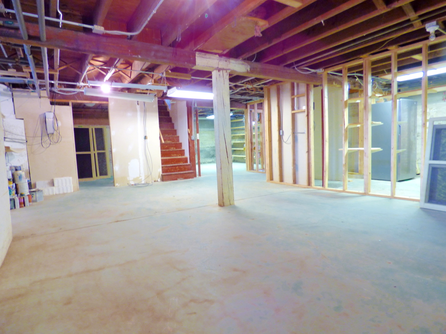 121 Monroe Avenue, Elgin, IL 60123