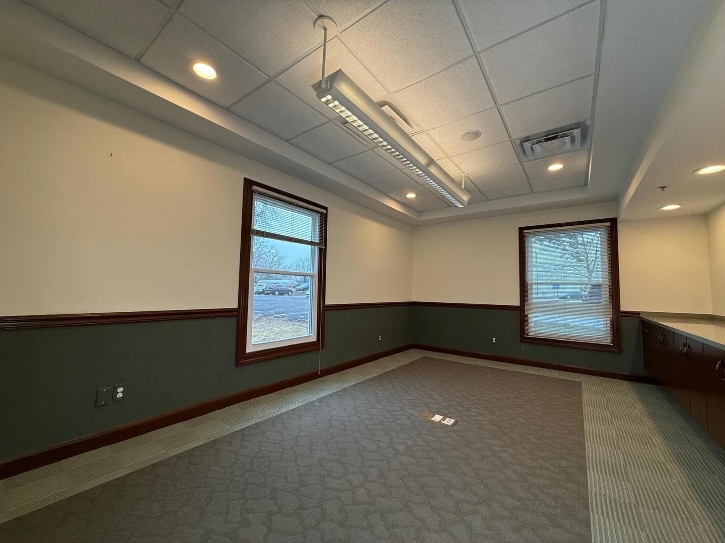 1650 E Main Street, St. Charles, IL 60174