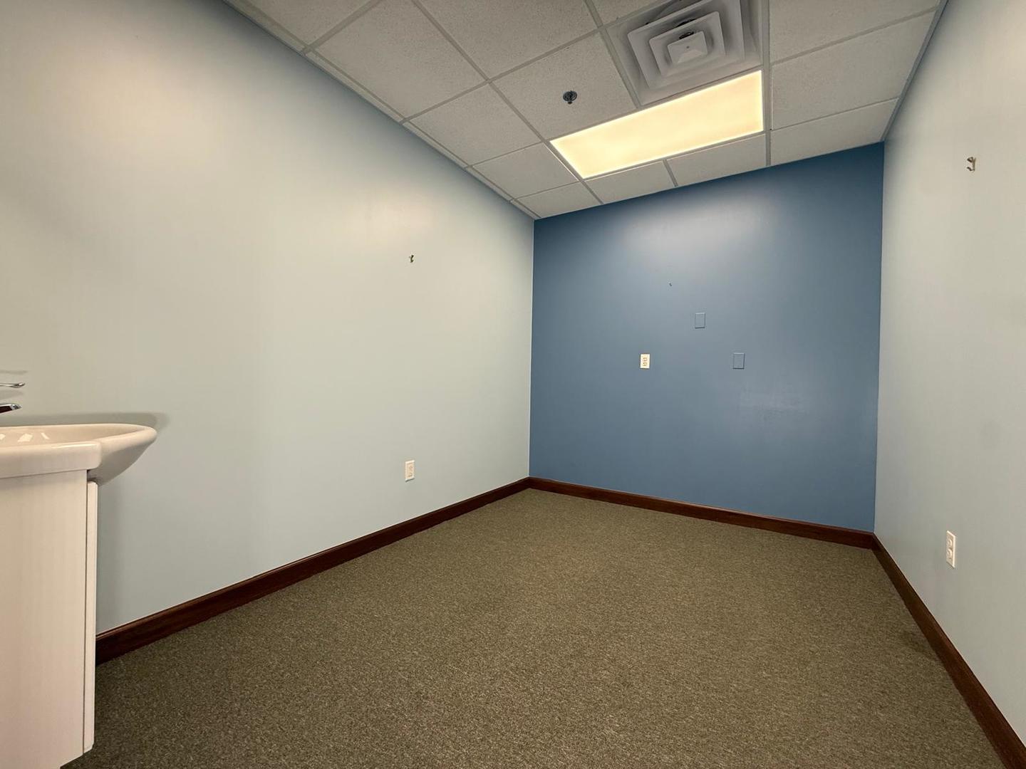 1650 E Main Street, St. Charles, IL 60174