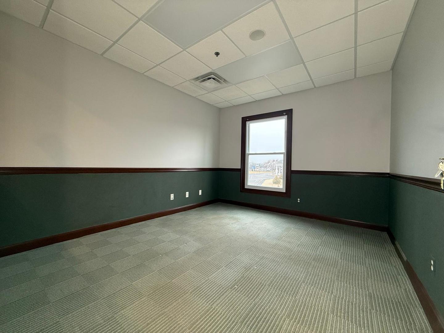 1650 E Main Street, St. Charles, IL 60174