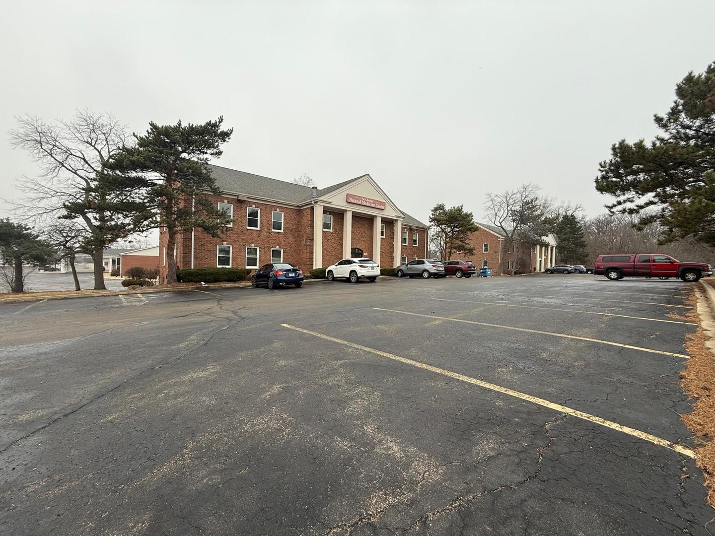 1650 E Main Street, St. Charles, IL 60174