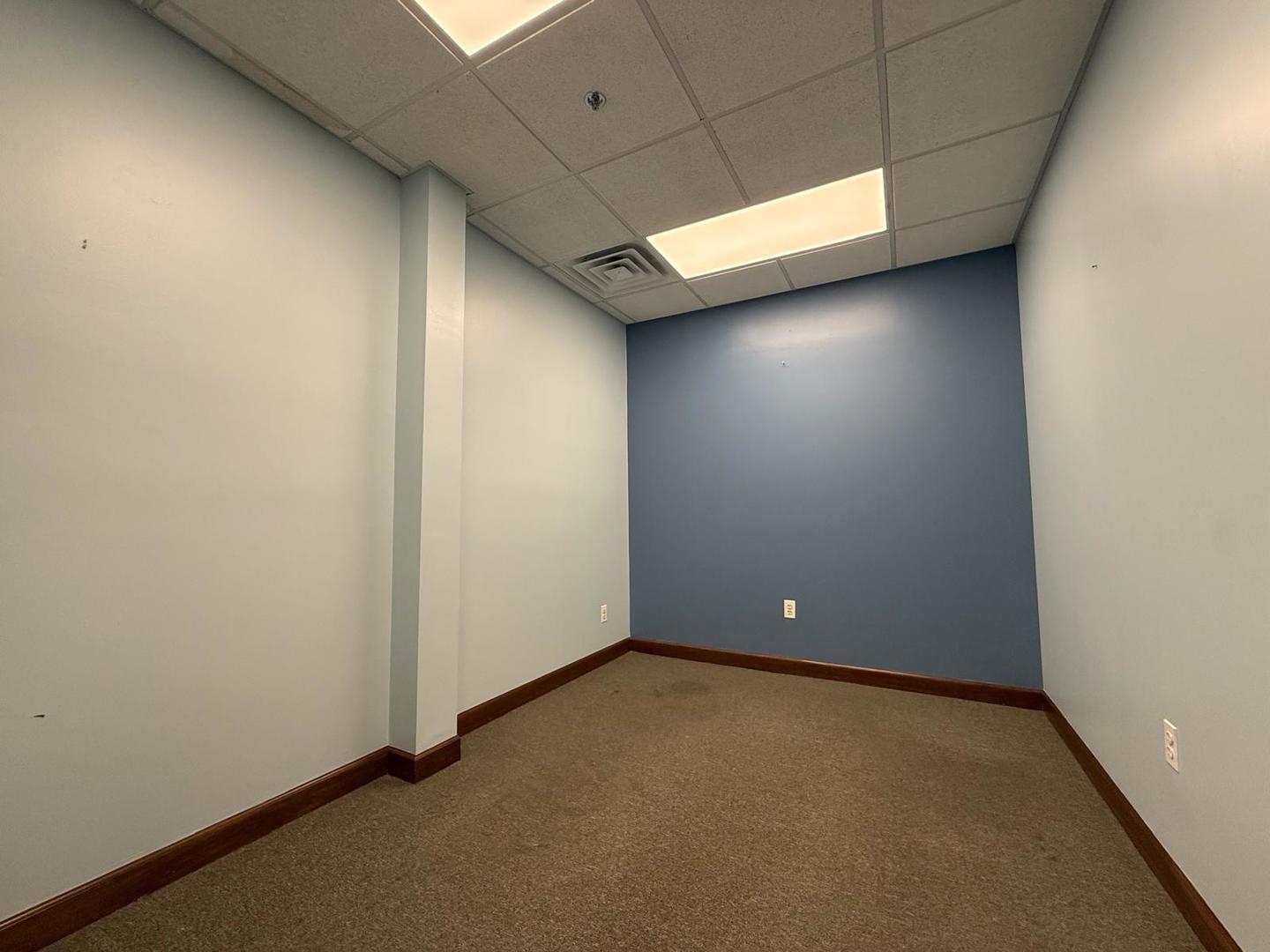 1650 E Main Street, St. Charles, IL 60174