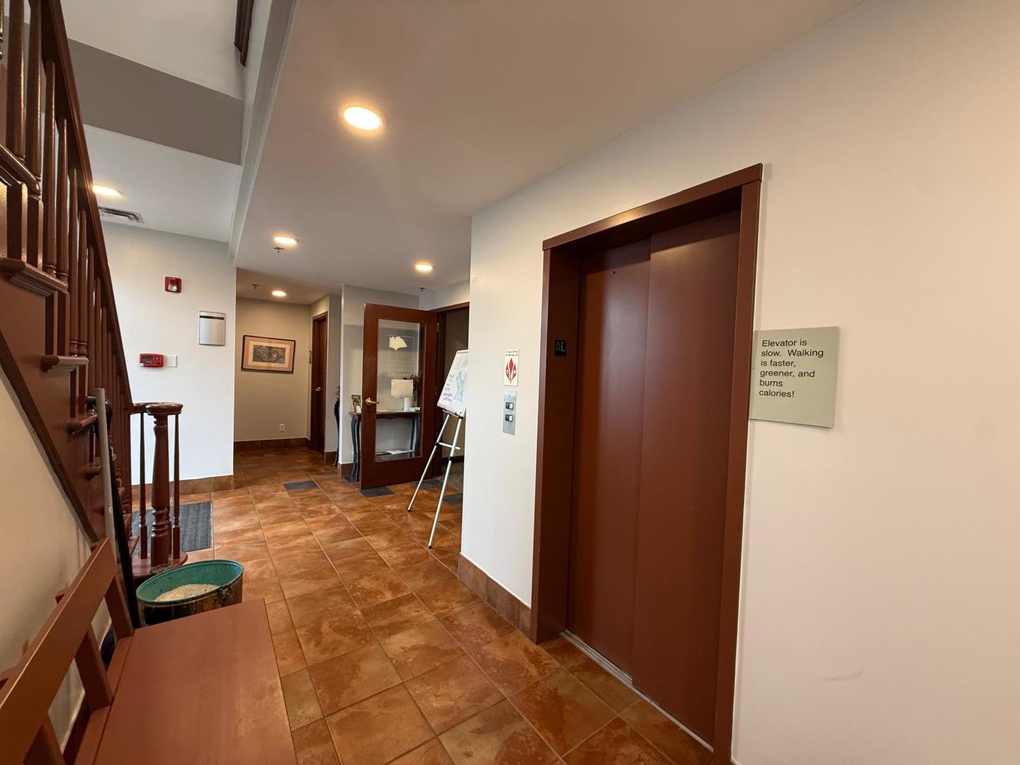 1650 E Main Street, St. Charles, IL 60174