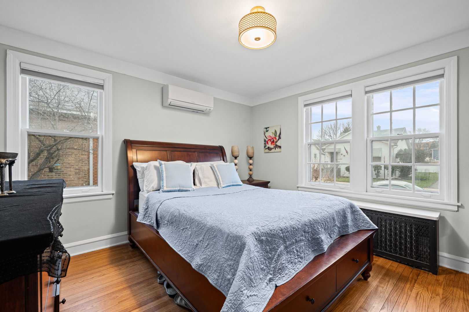 6550 W Ebinger Drive, Niles, IL 60714