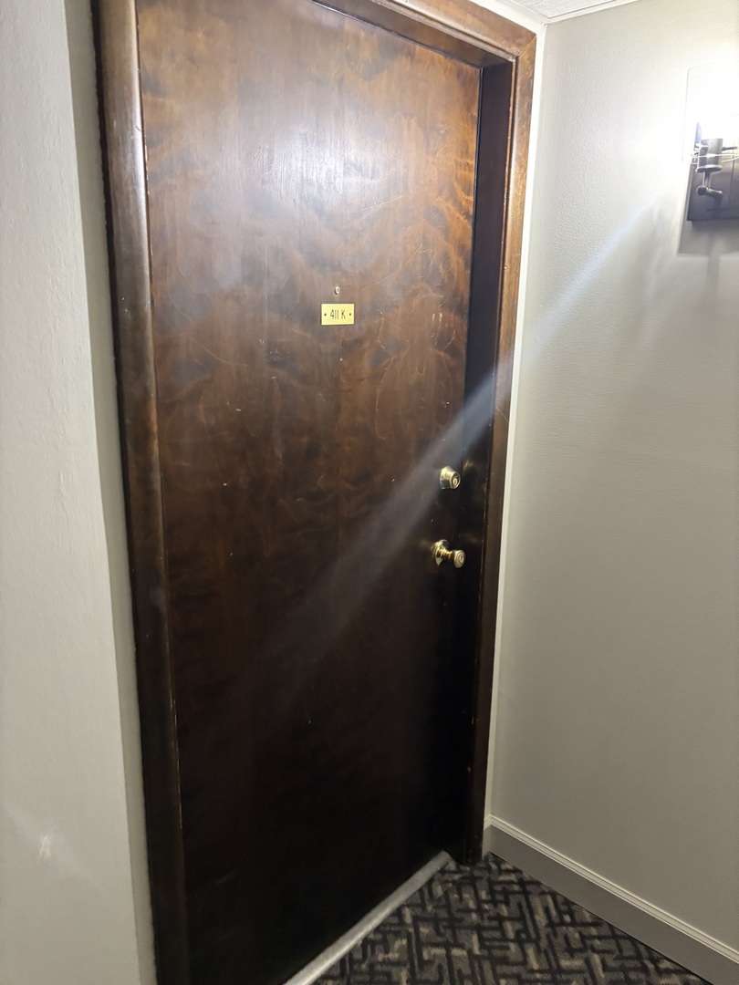 6443 Clarendon Hills Road #411K, Willowbrook, IL 60527