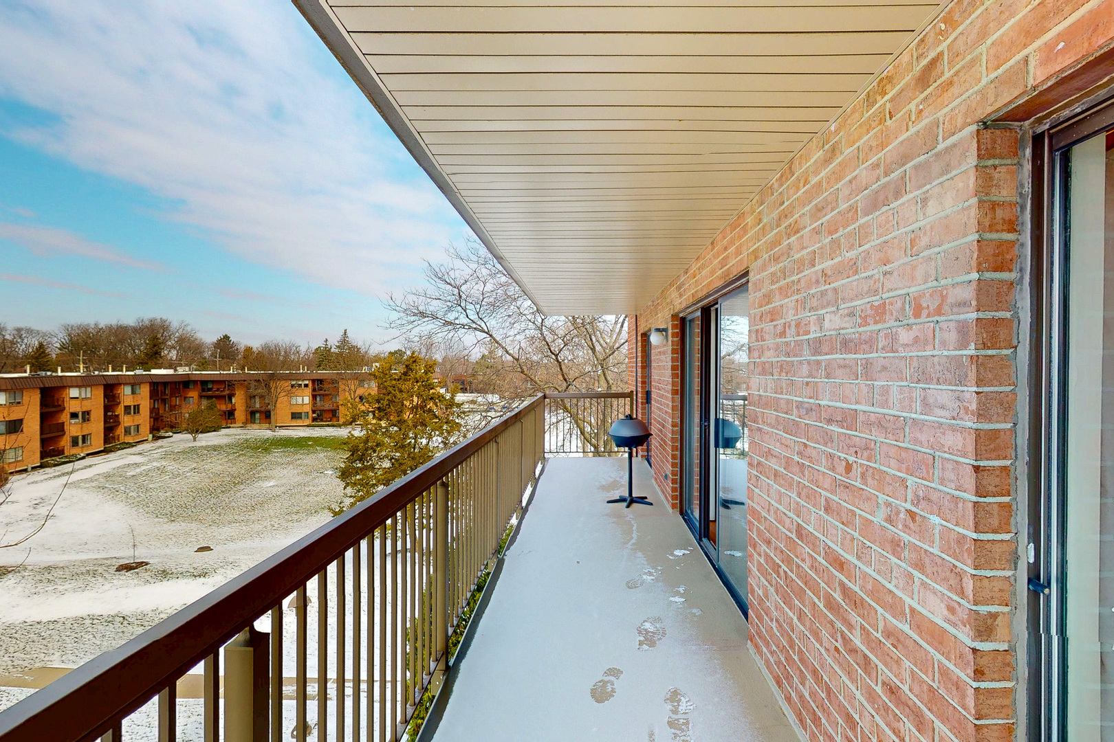 6443 Clarendon Hills Road #411K, Willowbrook, IL 60527