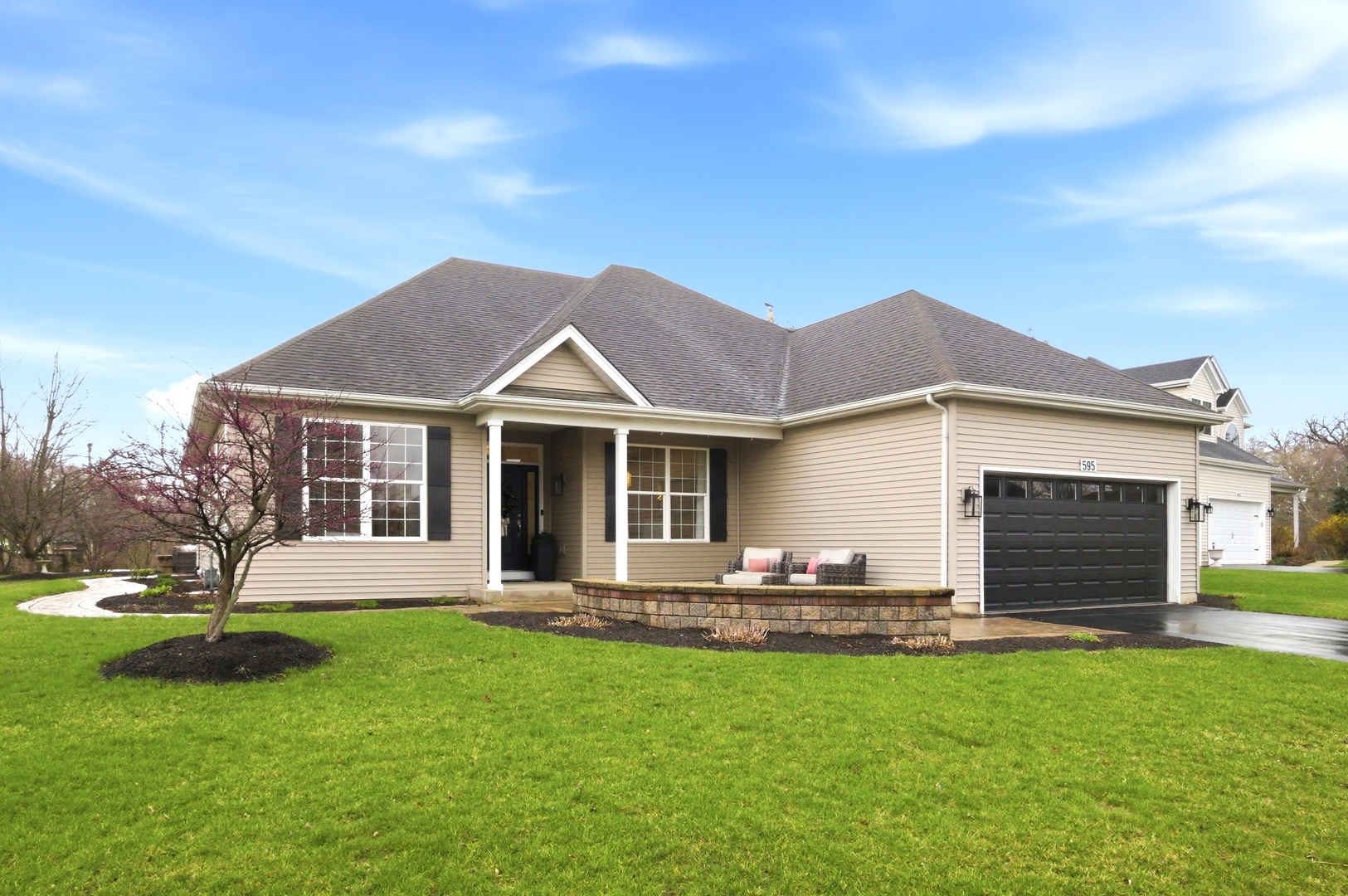 595 Kelly Avenue, Yorkville, IL 60560