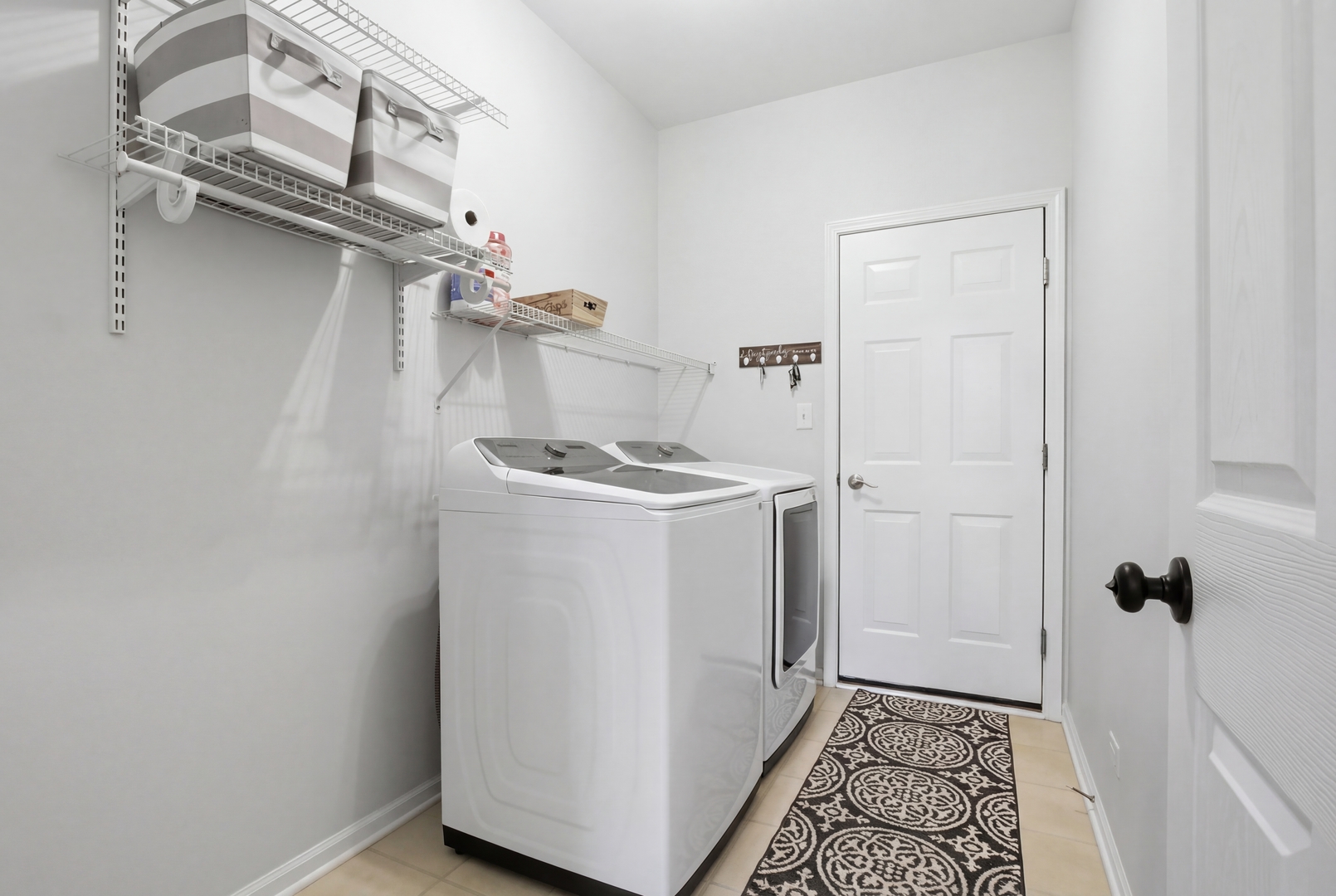 595 Kelly Avenue, Yorkville, IL 60560