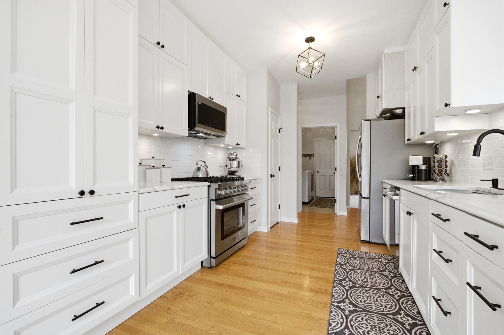 595 Kelly Avenue, Yorkville, IL 60560