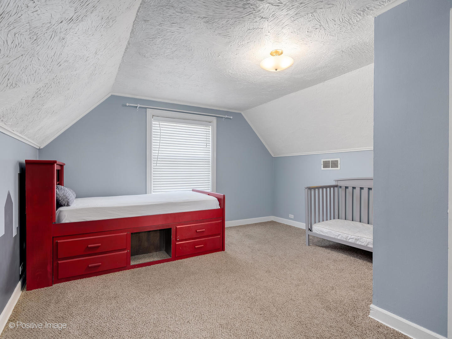 10264 Pelham Street, Westchester, IL 60154