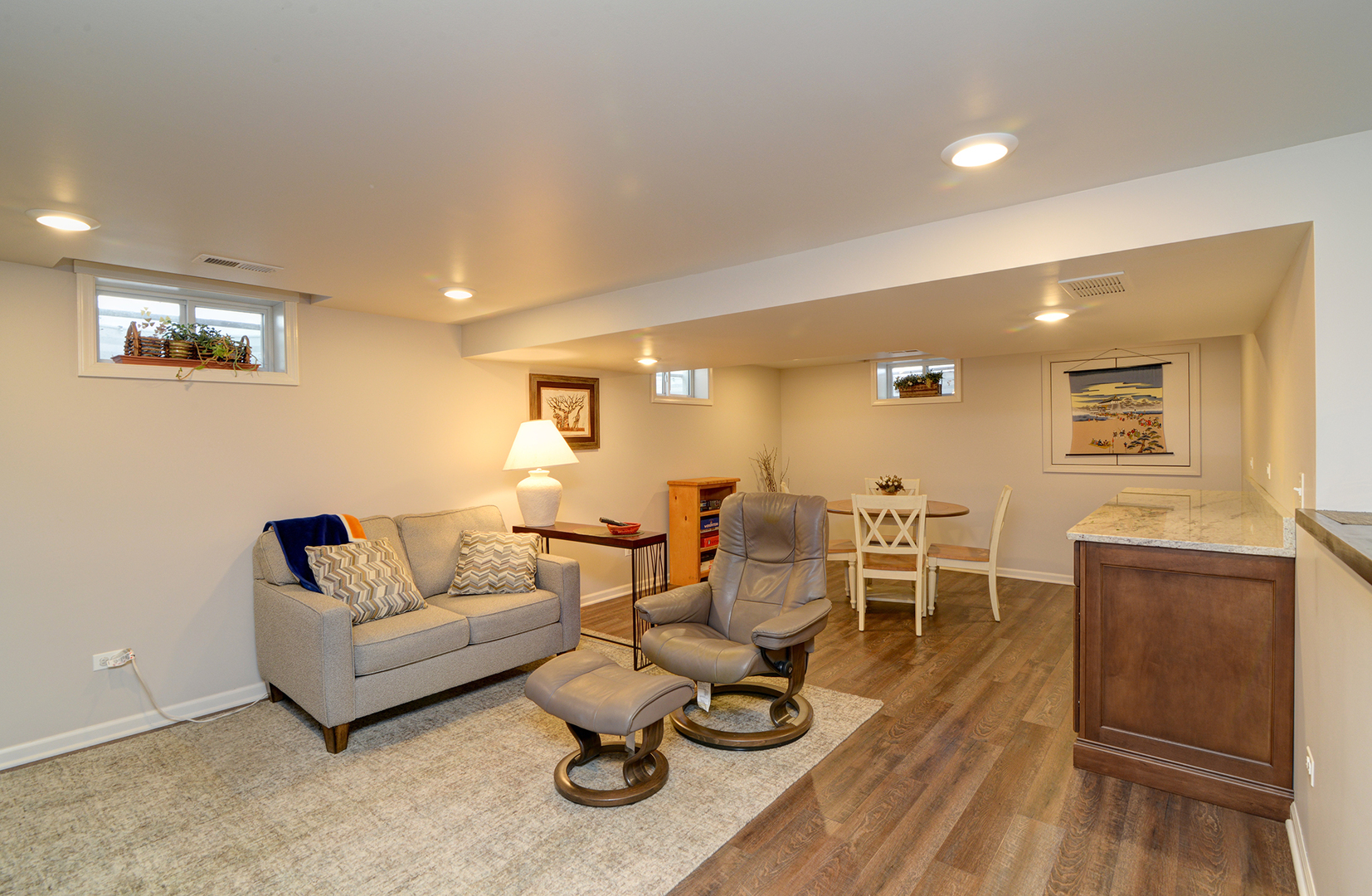 213 Arapahoe Trail, Carol Stream, IL 60188