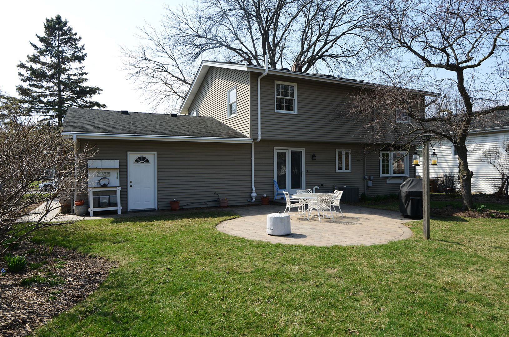 213 Arapahoe Trail, Carol Stream, IL 60188