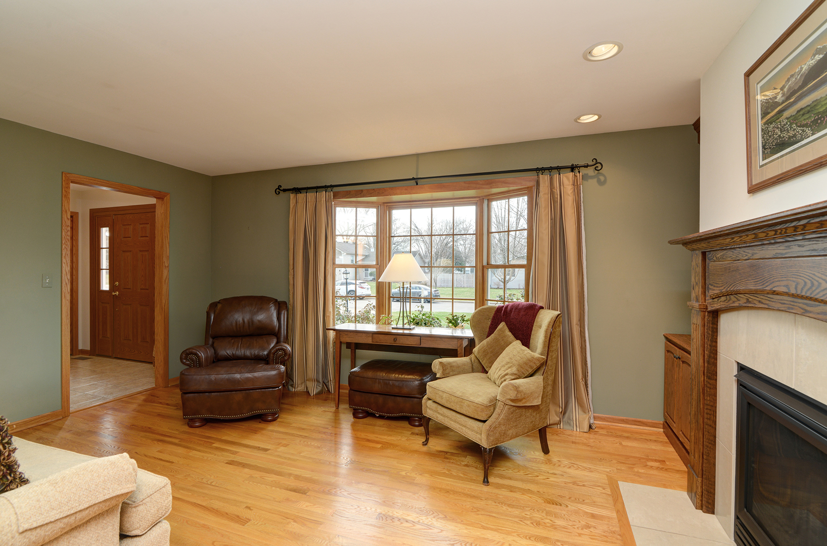 213 Arapahoe Trail, Carol Stream, IL 60188