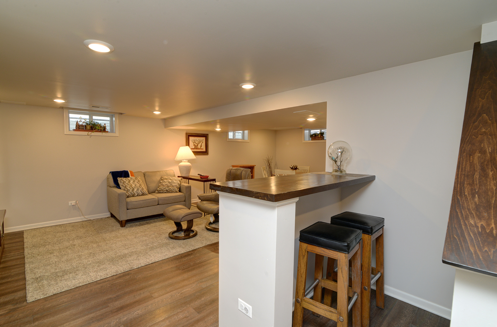 213 Arapahoe Trail, Carol Stream, IL 60188