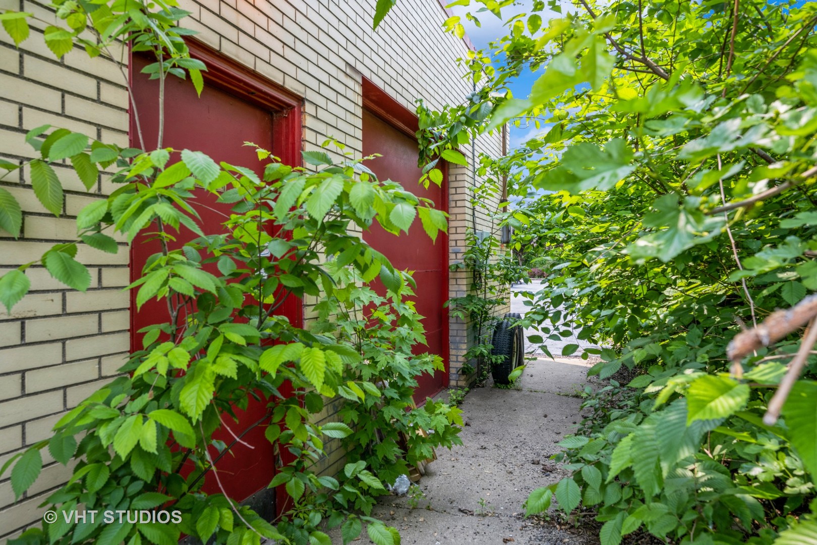 6712 N Crawford Avenue, Lincolnwood, IL 60712