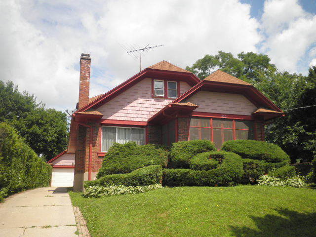 422 South Street #2, Elgin, IL 60123