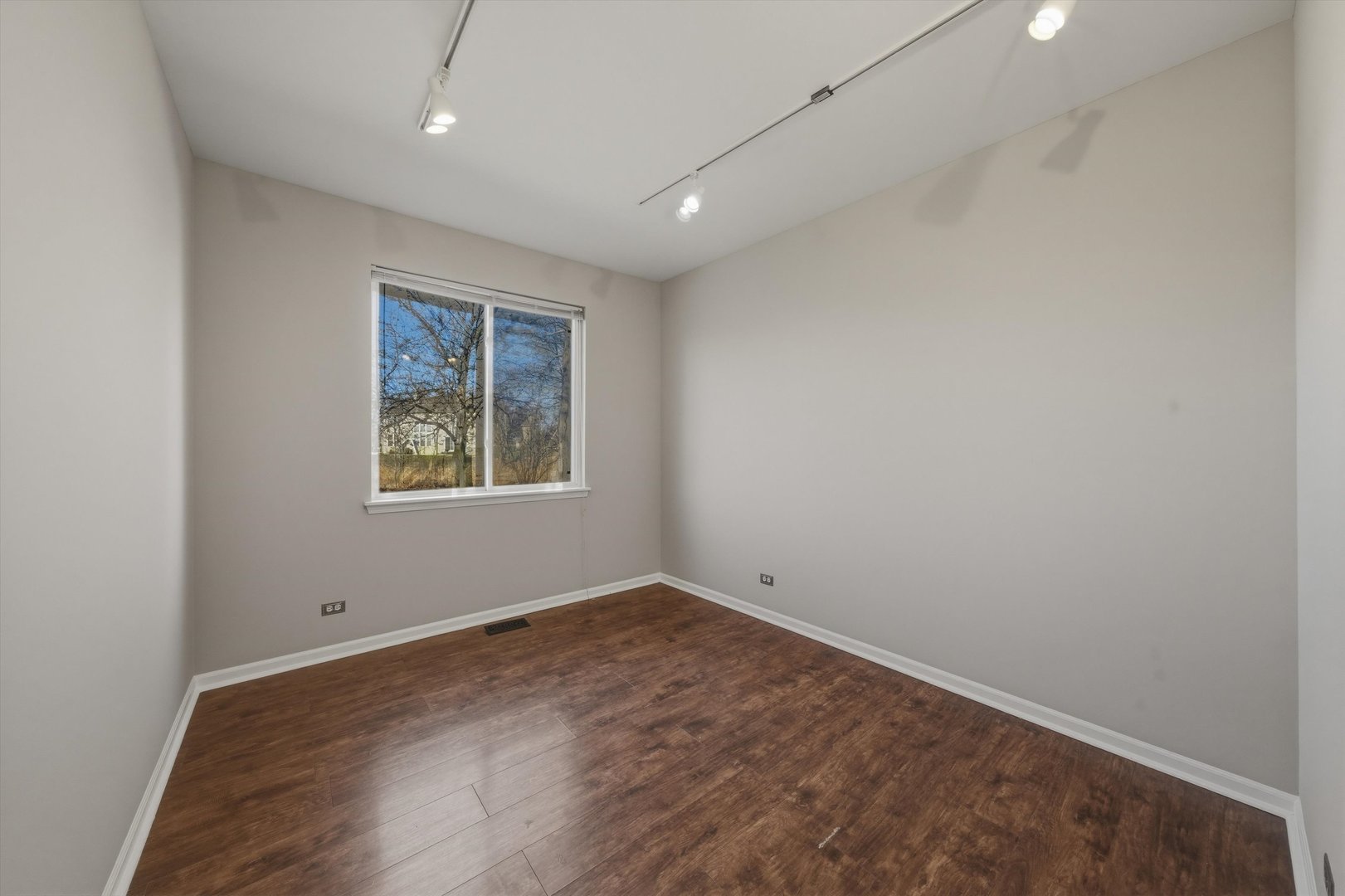 1053 Walker Court, Antioch, IL 60002