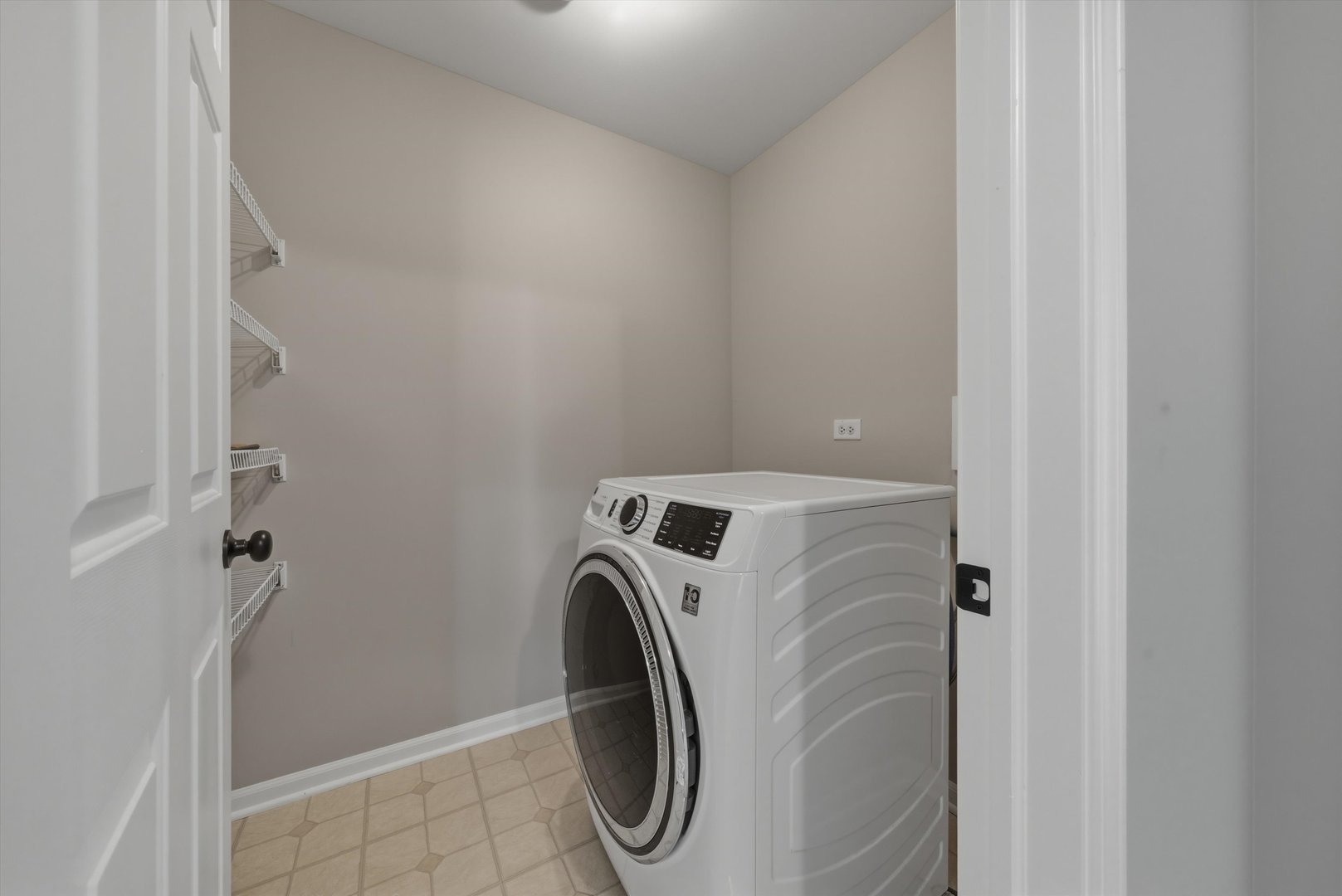 1053 Walker Court, Antioch, IL 60002