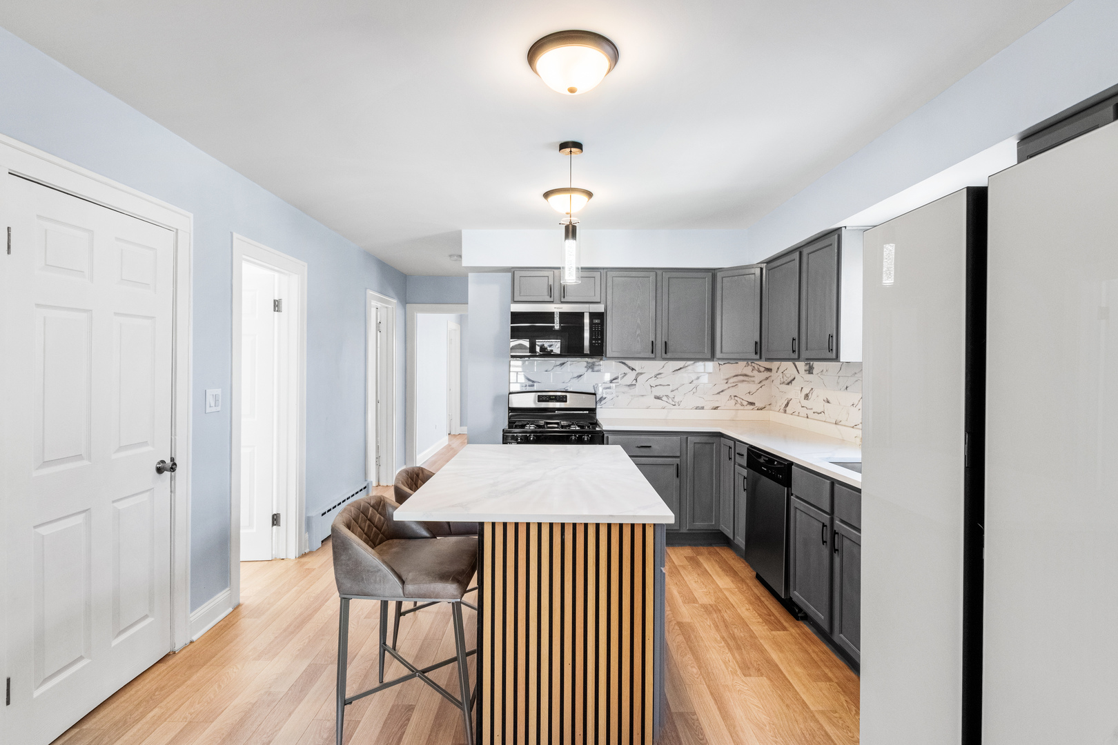 7424 W 57th Place, Summit, IL 60501