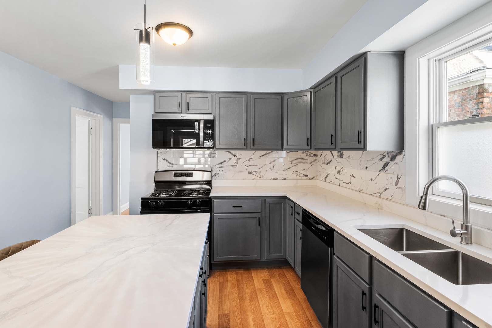 7424 W 57th Place, Summit, IL 60501